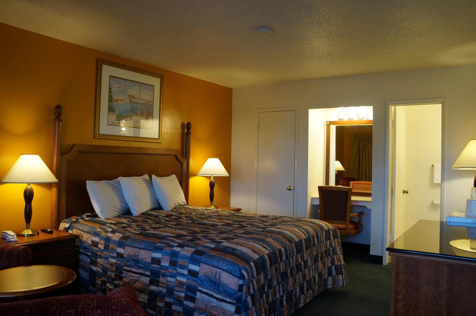 Classic Inn photo 12