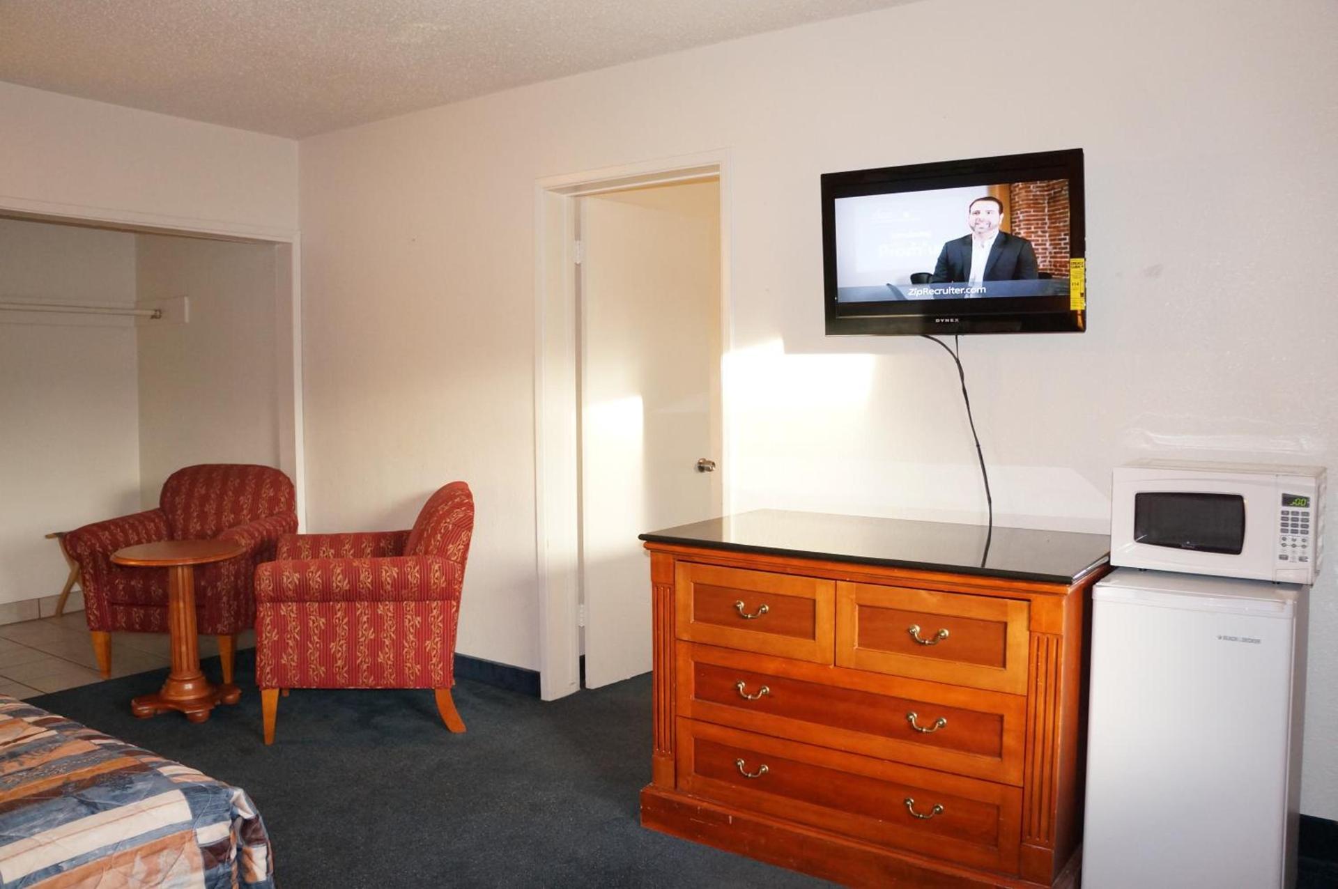 Classic Inn photo 7