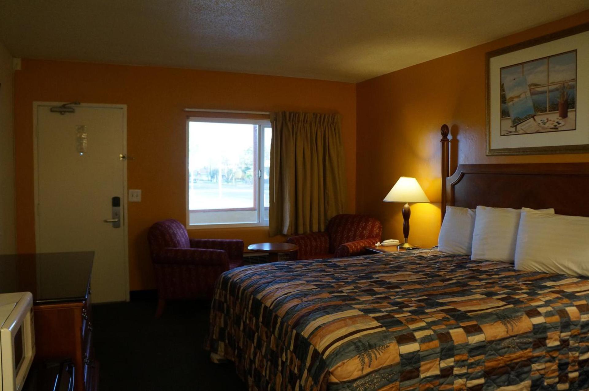 Classic Inn photo 23