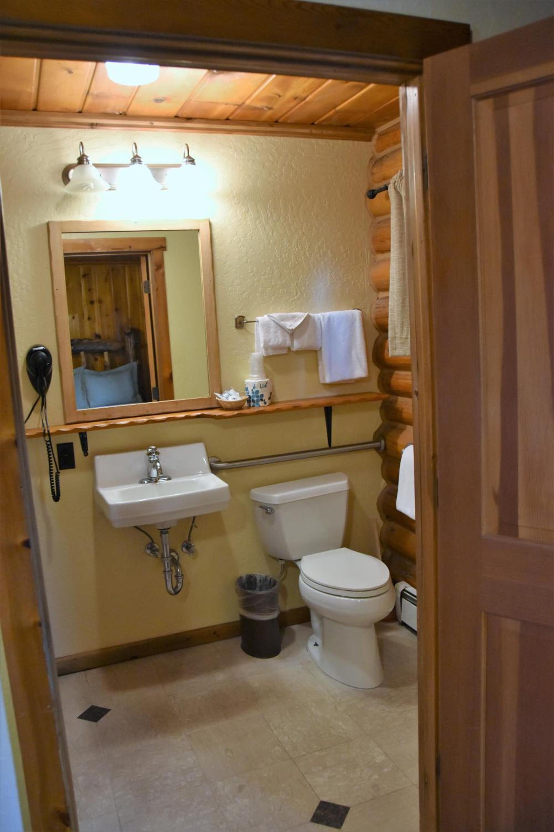 The Hatchet Resort photo 6