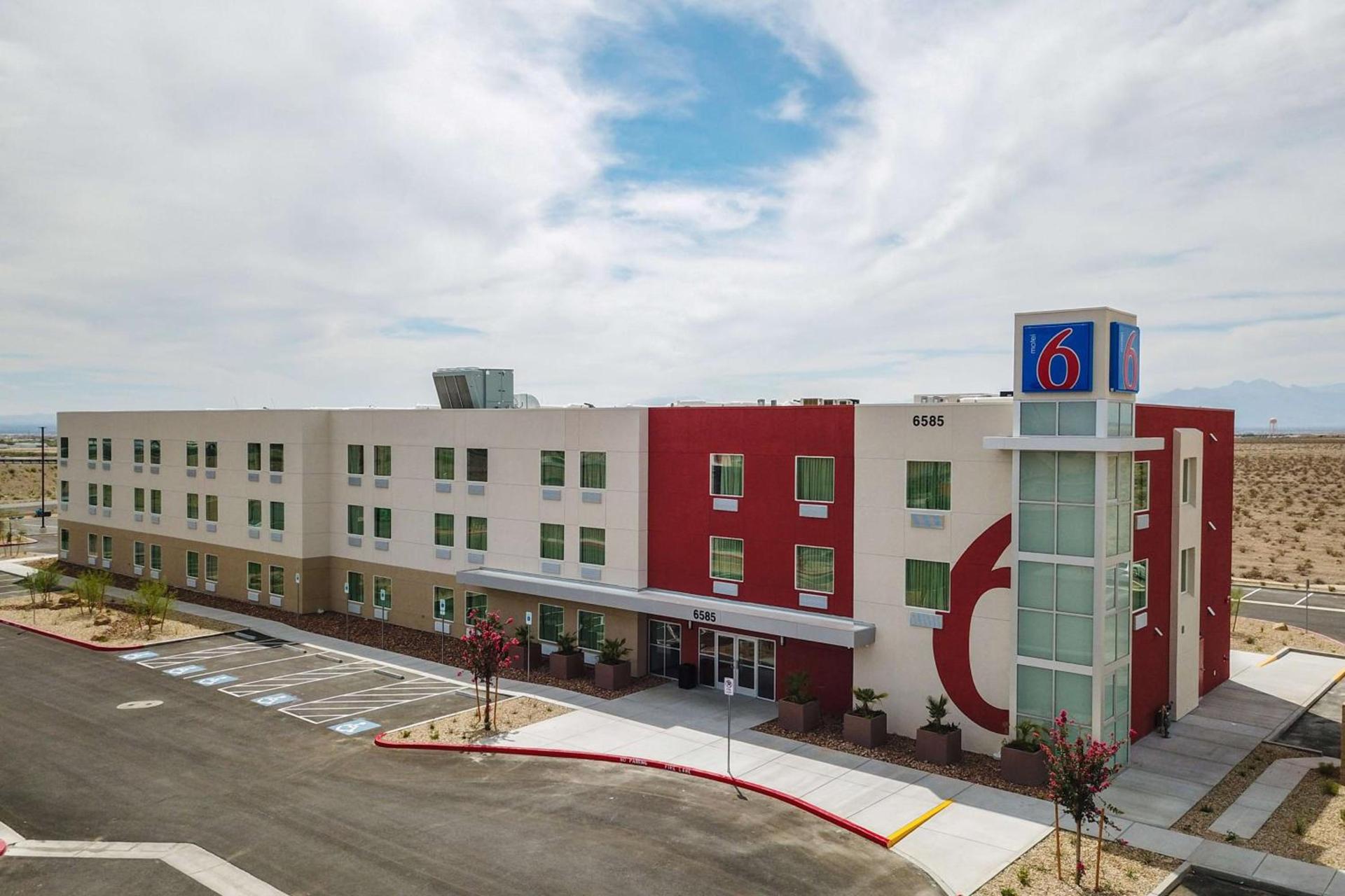 Motel 6-Las Vegas, NV - Motor Speedway photo 2
