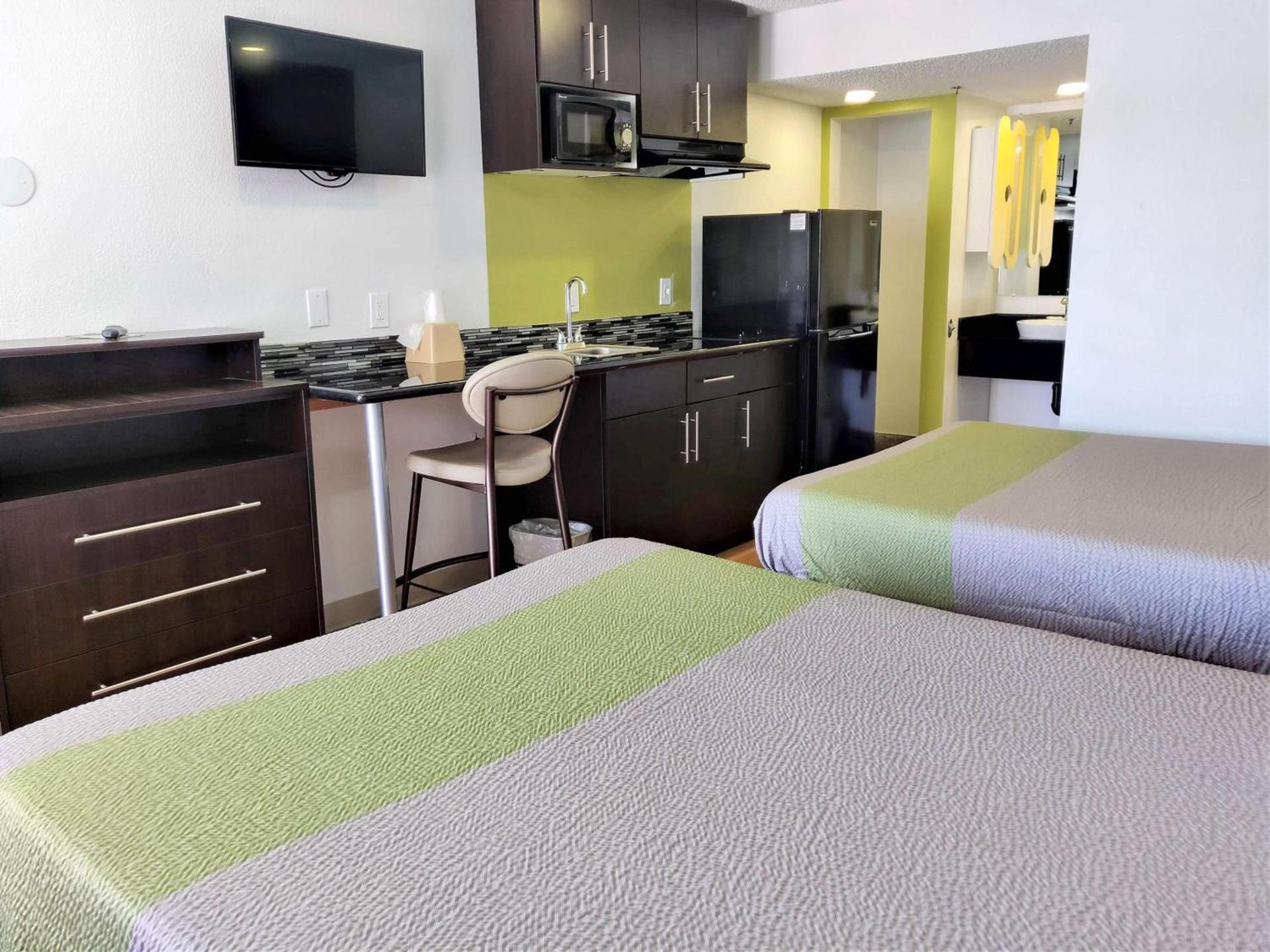 Studio 6-Fresno, CA - Extended Stay photo 15
