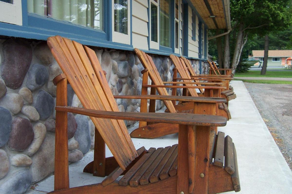 Country Club Motel photo 9