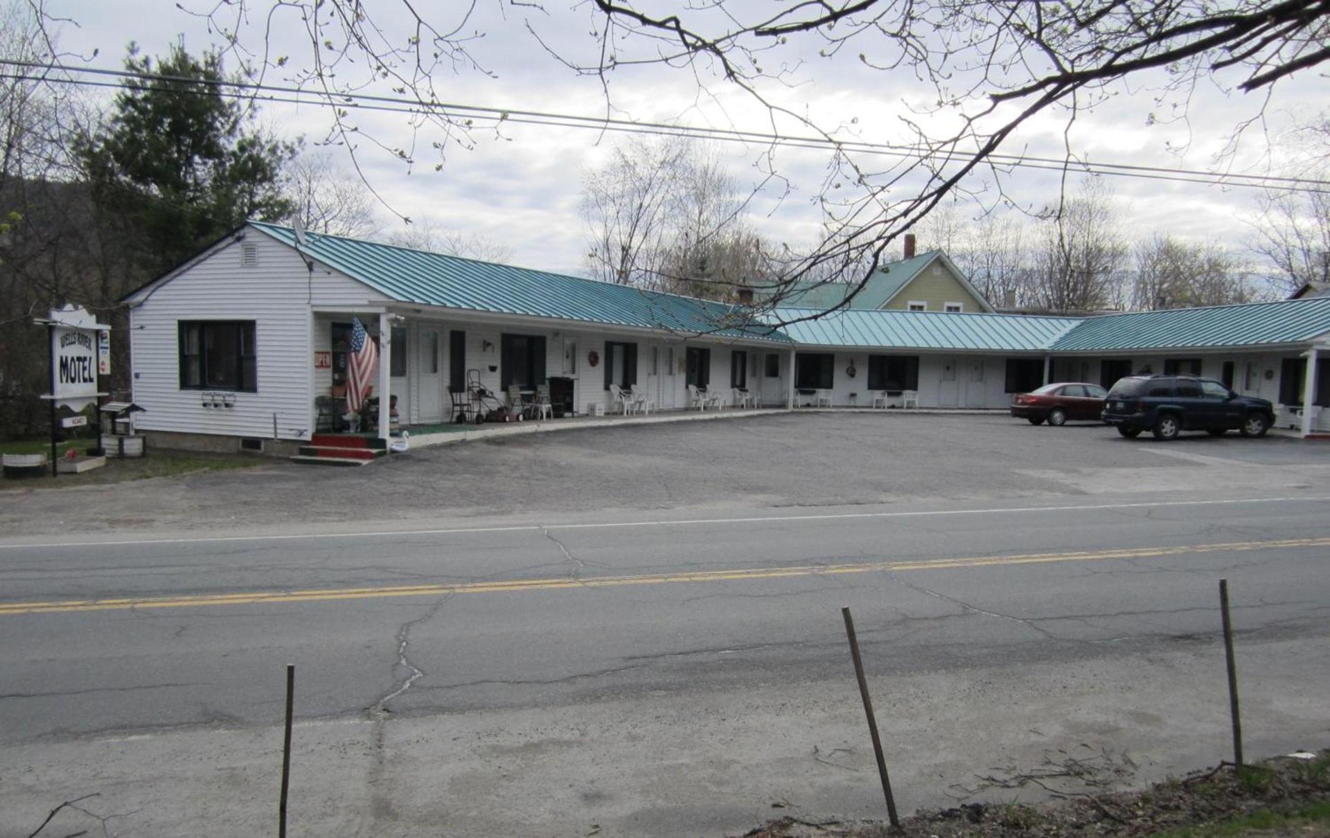 Wells River Motel photo 38