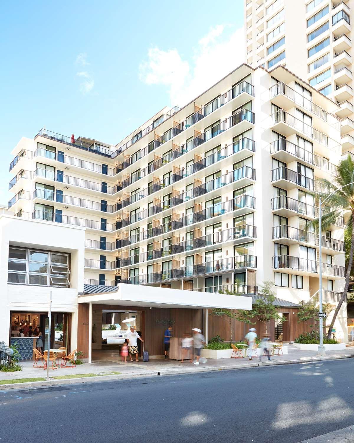 The Surfjack Hotel & Swim Club - NO AMENITY FEE — hotel in Honolulu