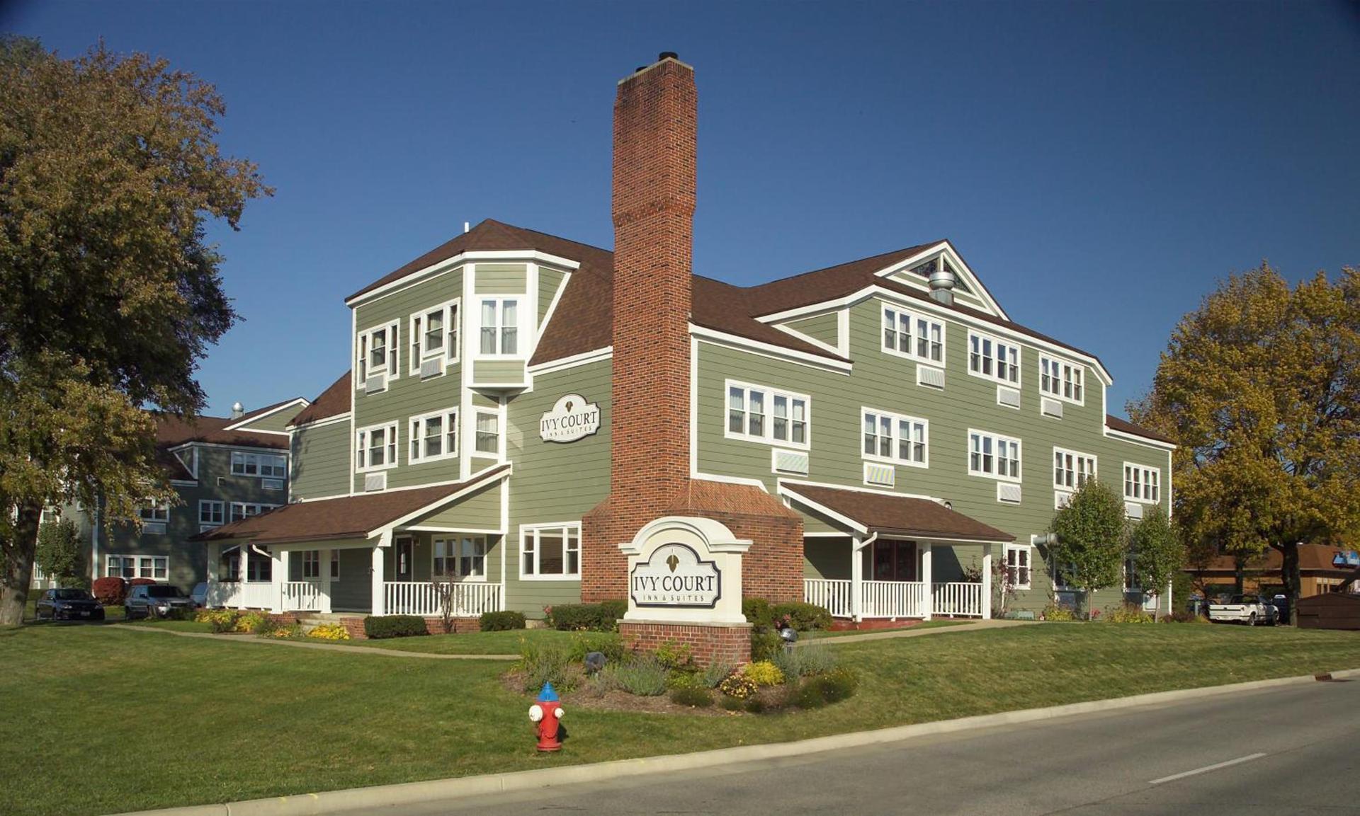 Ivy Court Inn and Suites — hotel in South Bend