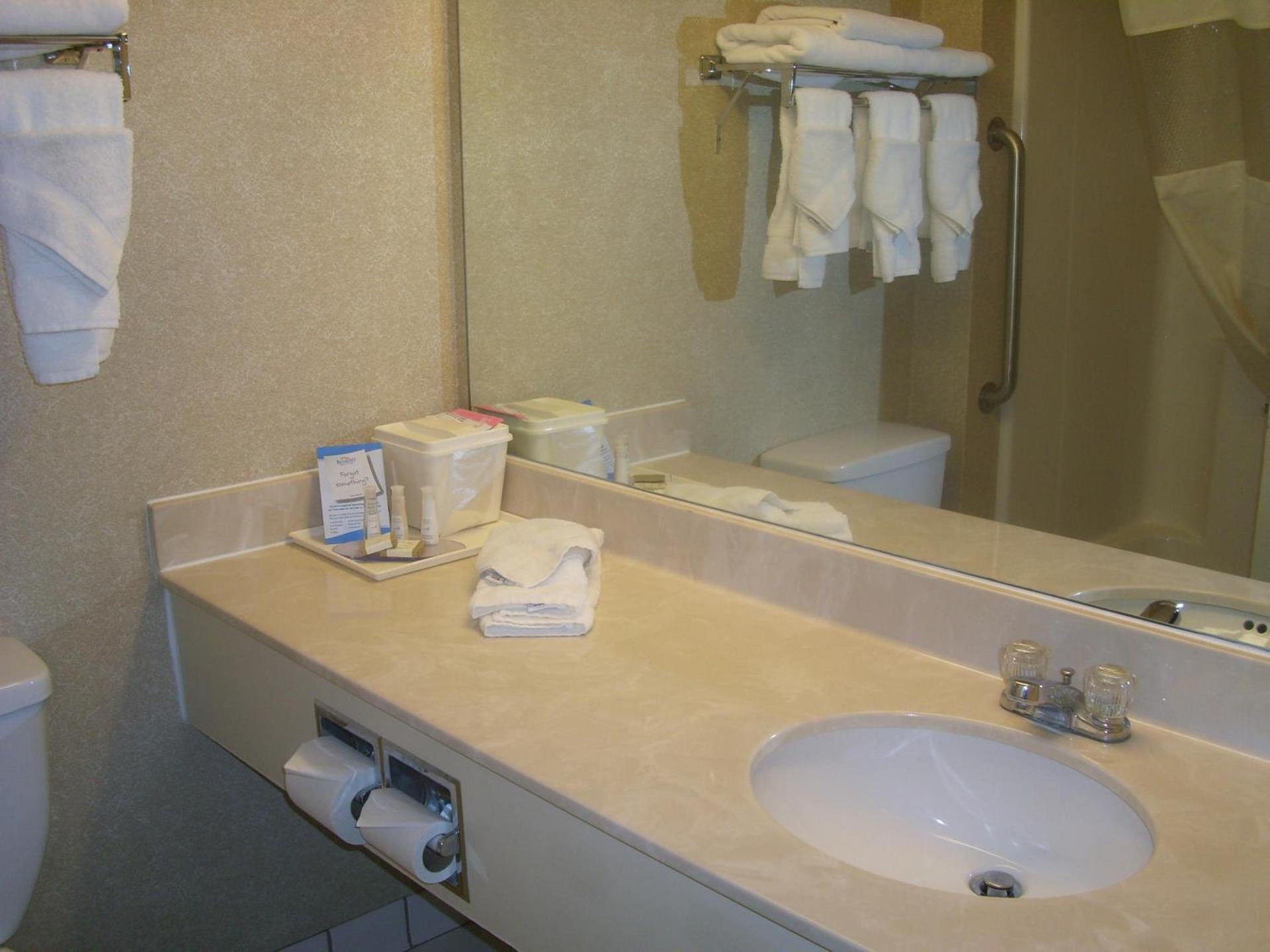 Baymont by Wyndham Casper East photo 36