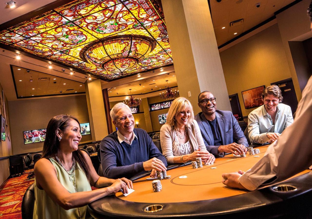 Silver Legacy Reno, A Caesars Destination photo 21