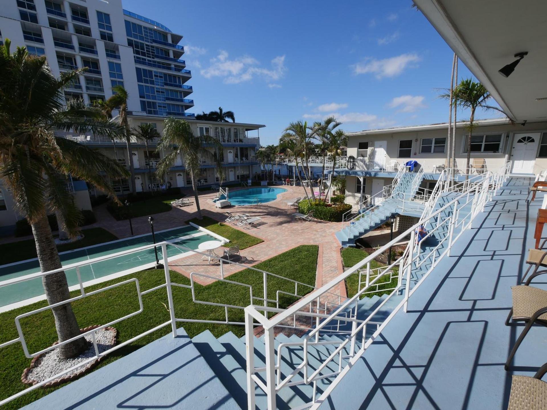 Holiday Isle Yacht Club photo 10