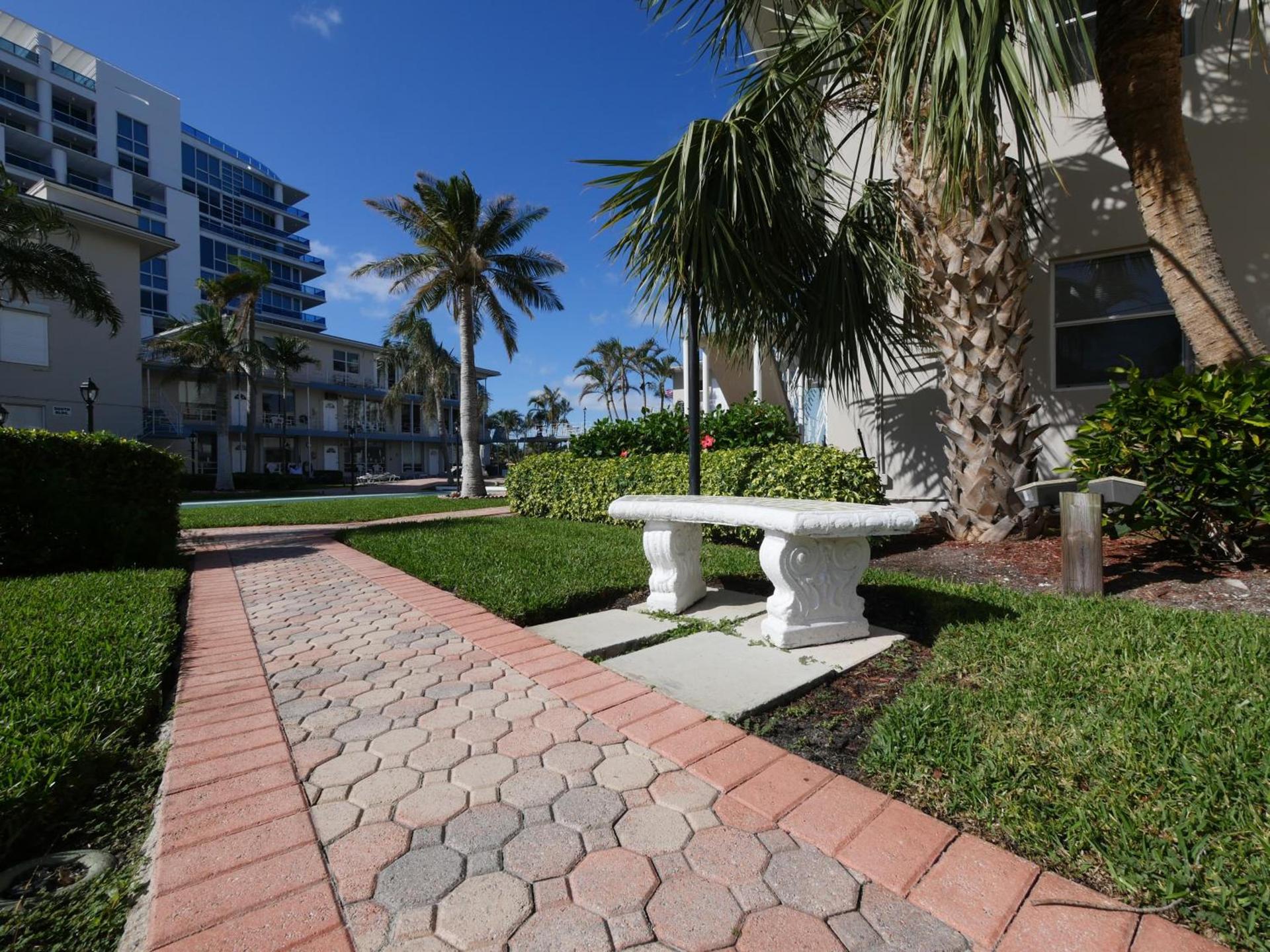 Holiday Isle Yacht Club photo 19