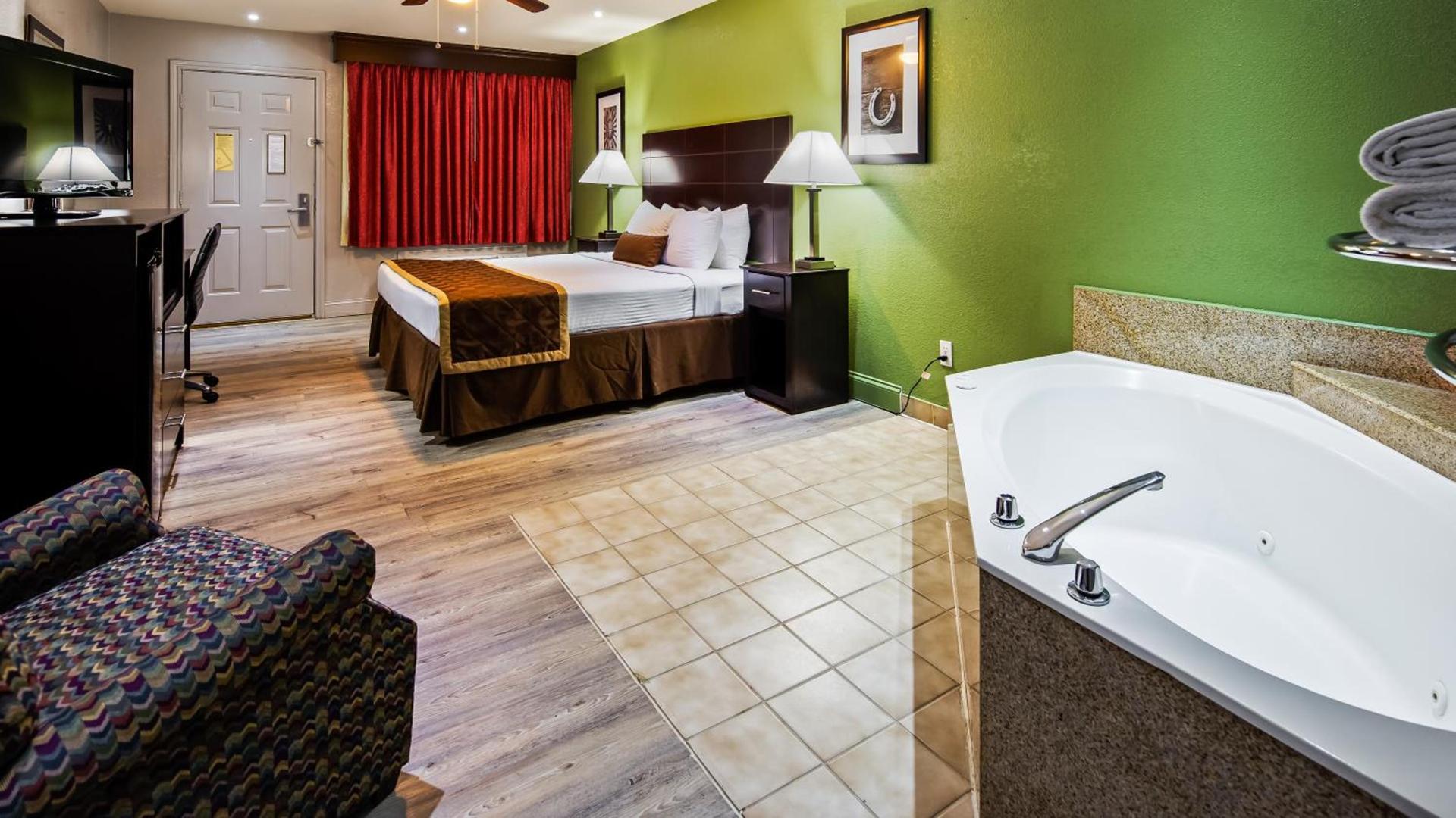 Bestway Inn photo 13