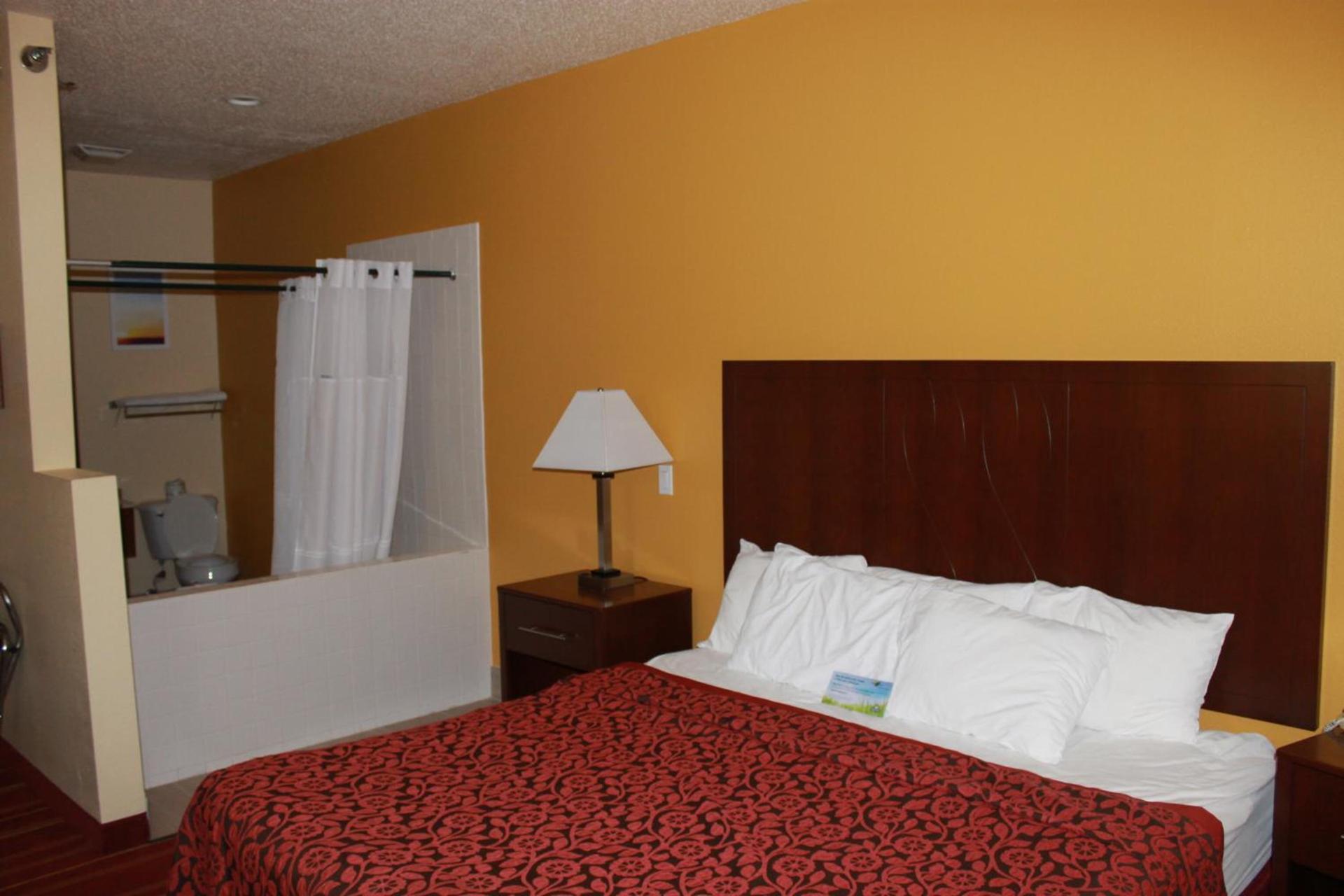 Days Inn by Wyndham Walcott Davenport photo 27
