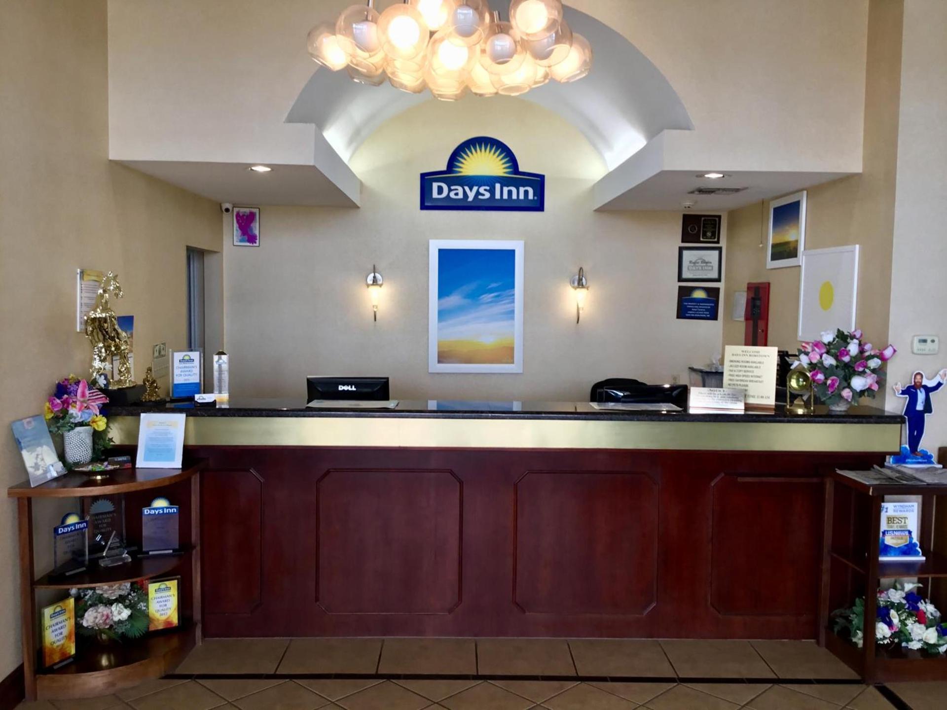 Days Inn by Wyndham Robstown photo 21