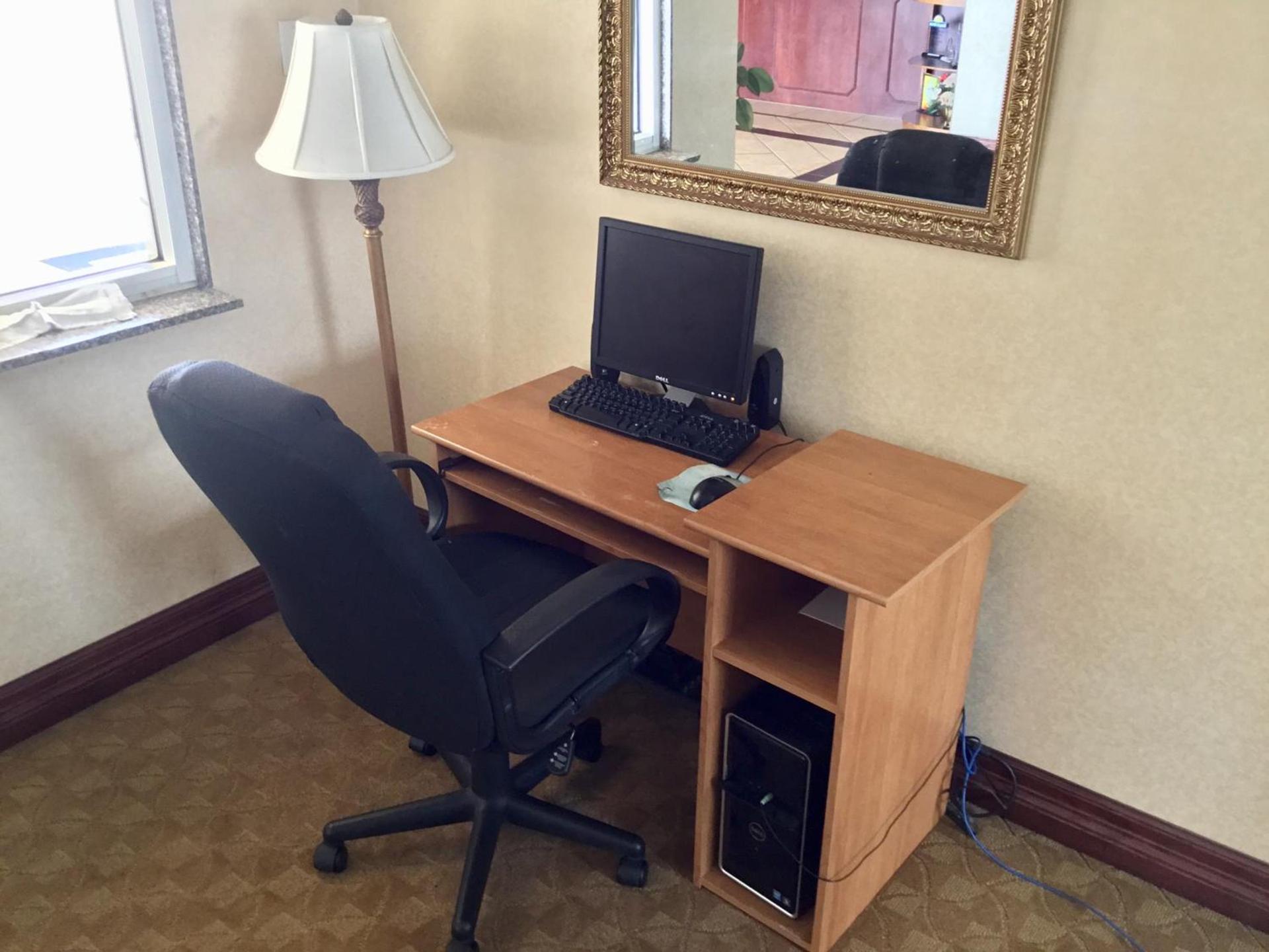 Days Inn by Wyndham Robstown photo 26