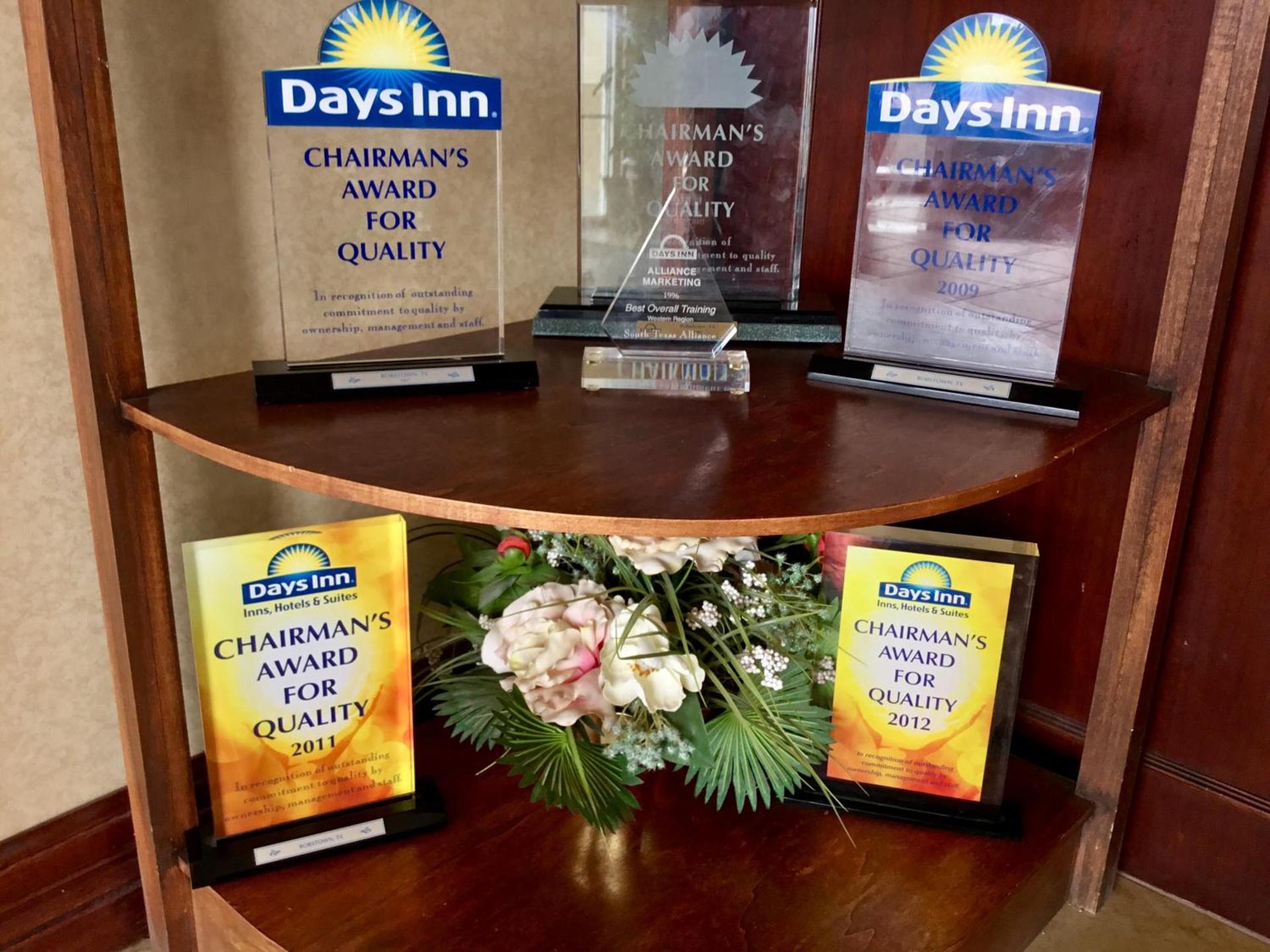 Days Inn by Wyndham Robstown photo 20