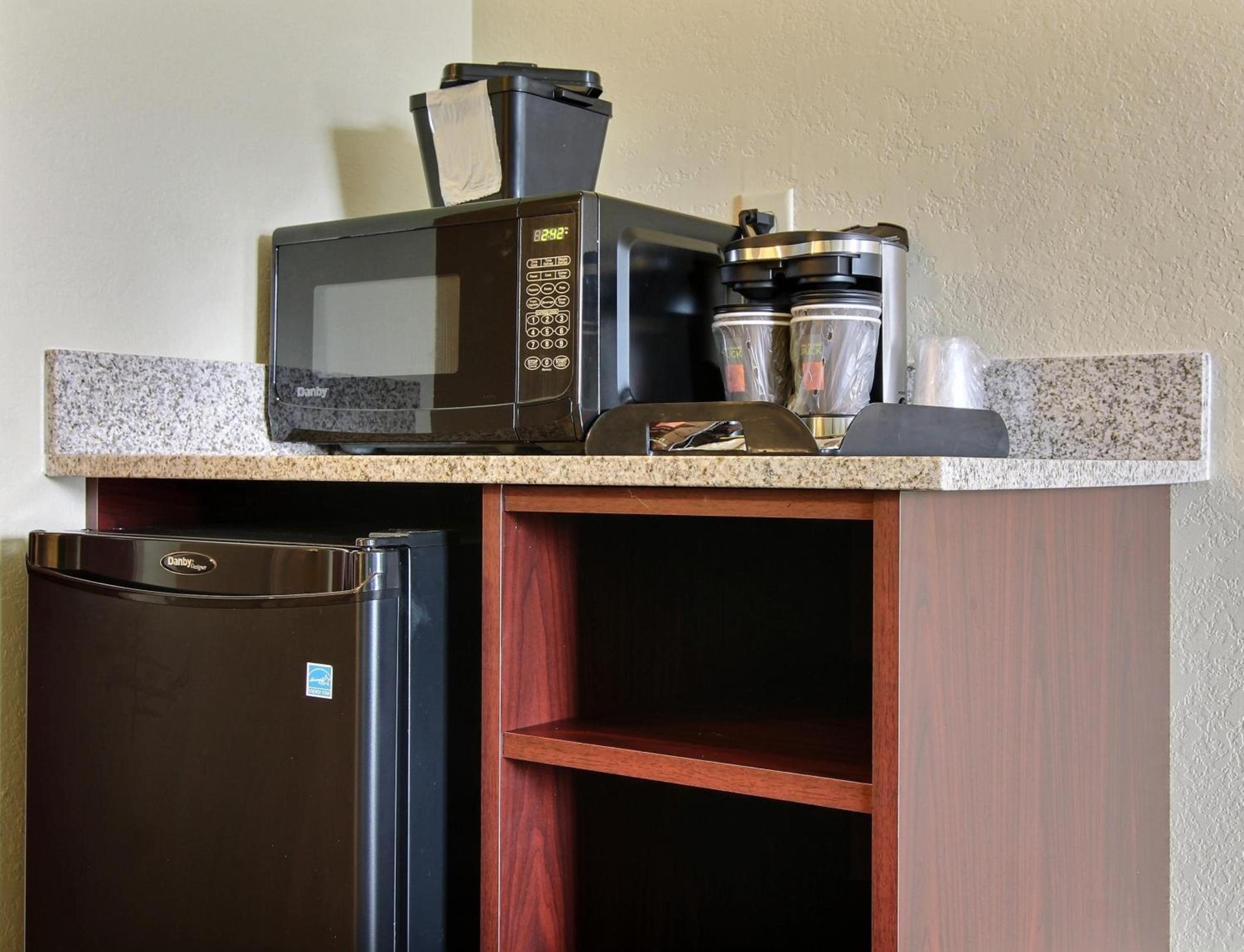 Cobblestone Hotel & Suites - Stevens Point photo 22