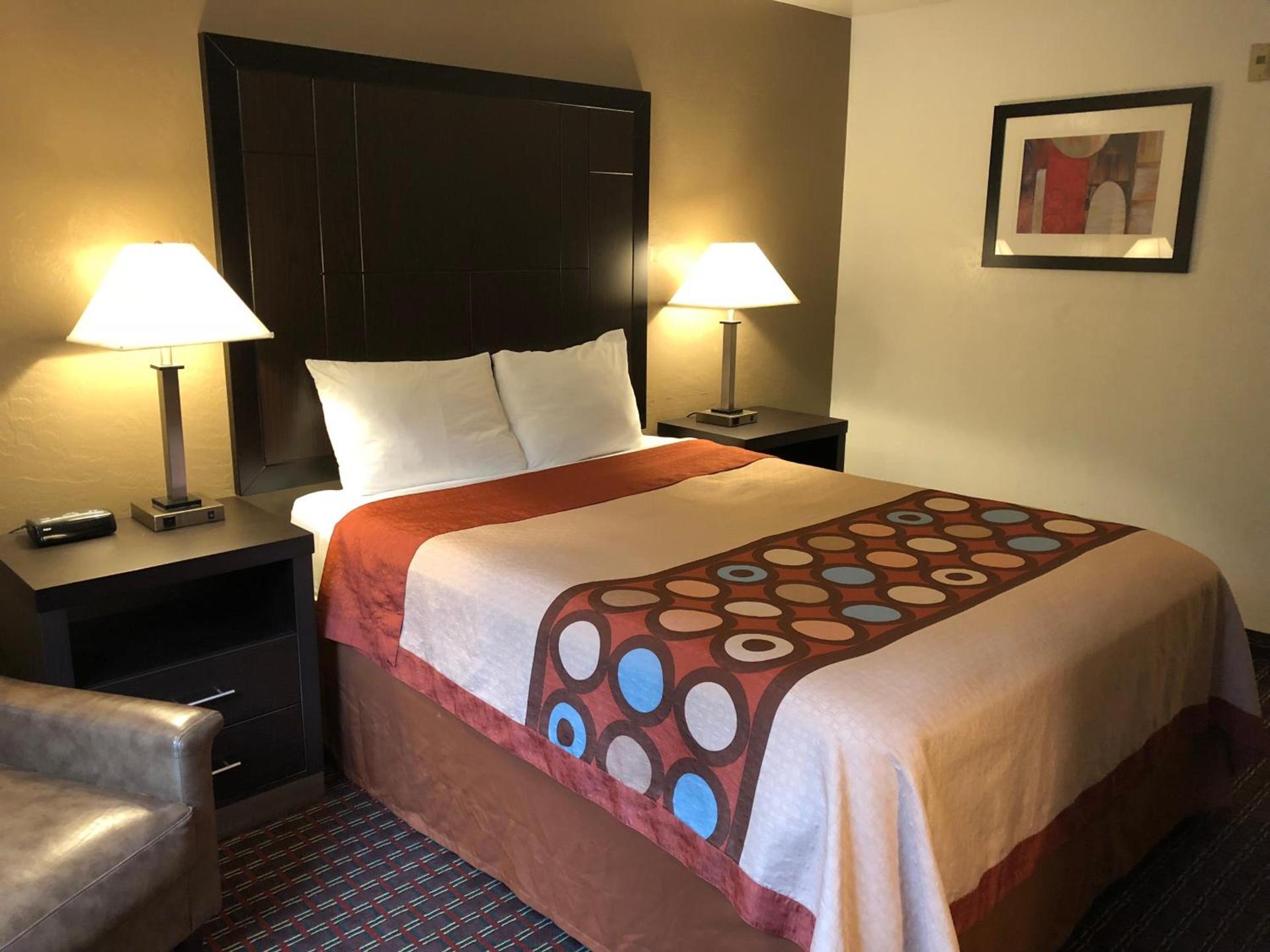 Super 8 by Wyndham Lacey Olympia Area photo 18
