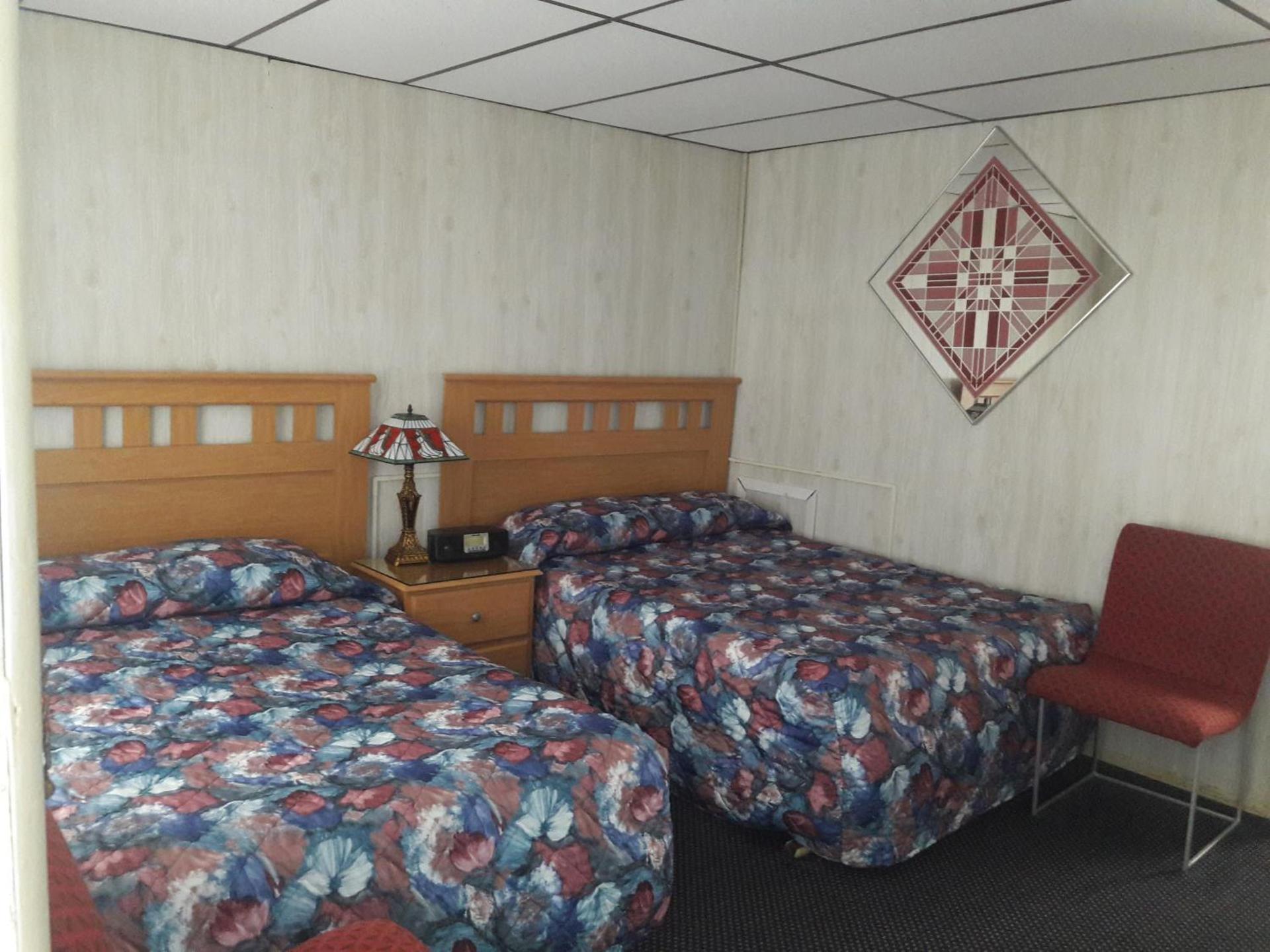 Suitcase Motel & Travel photo 21