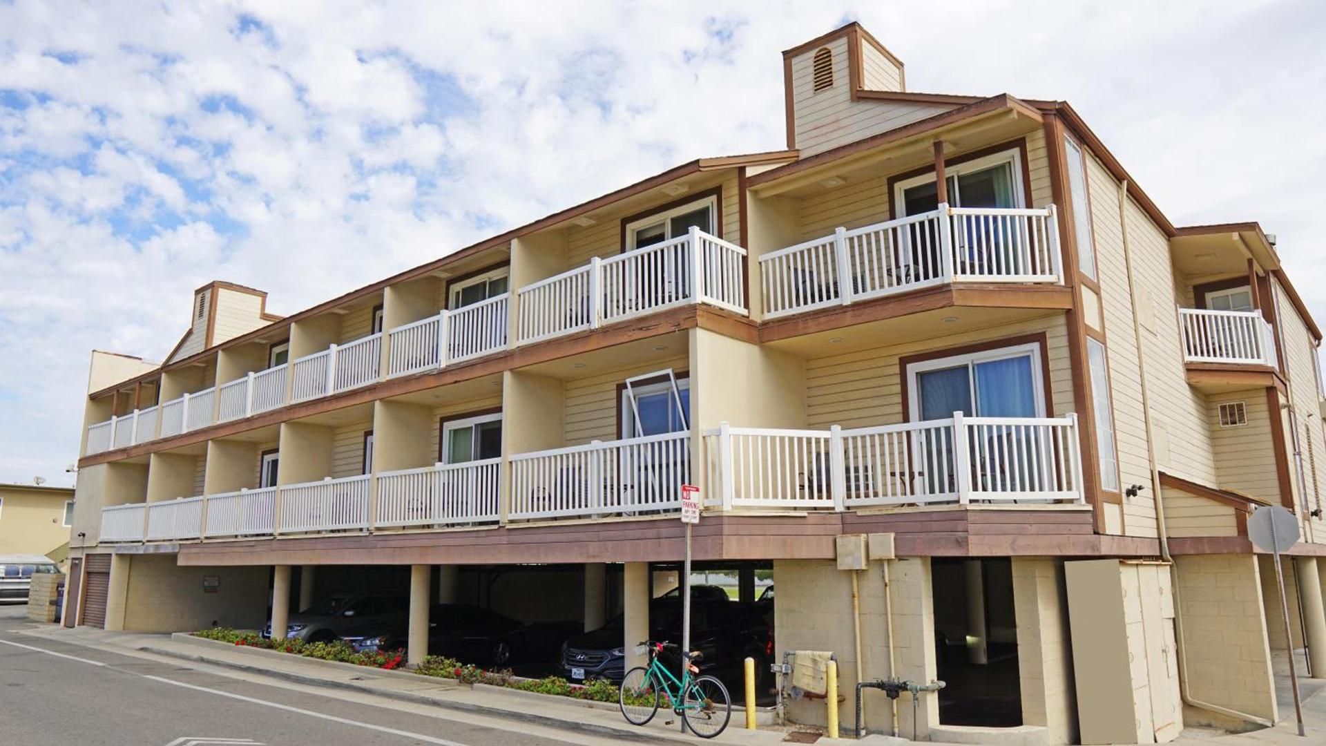 Ocean Surf Inn & Suites photo 100