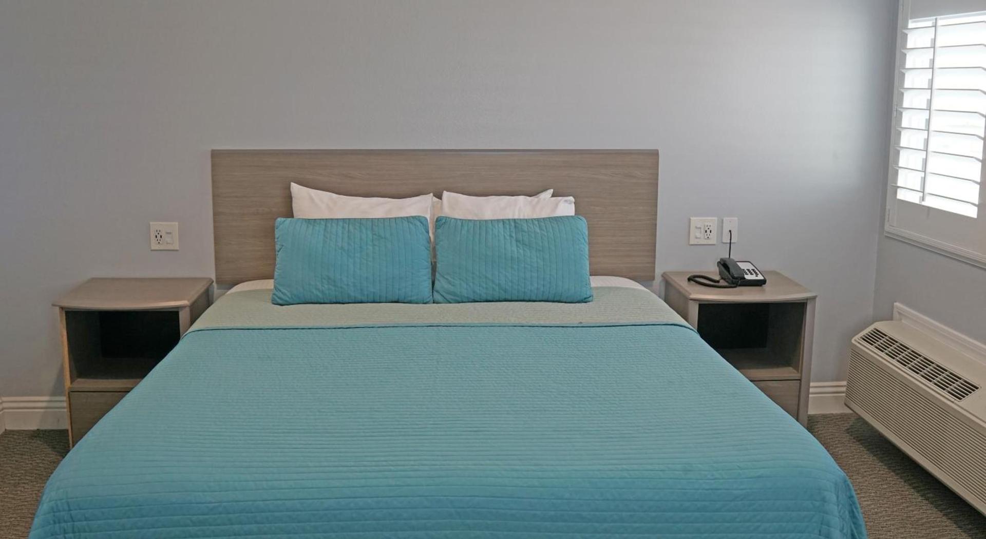 Surf City Inn photo 12