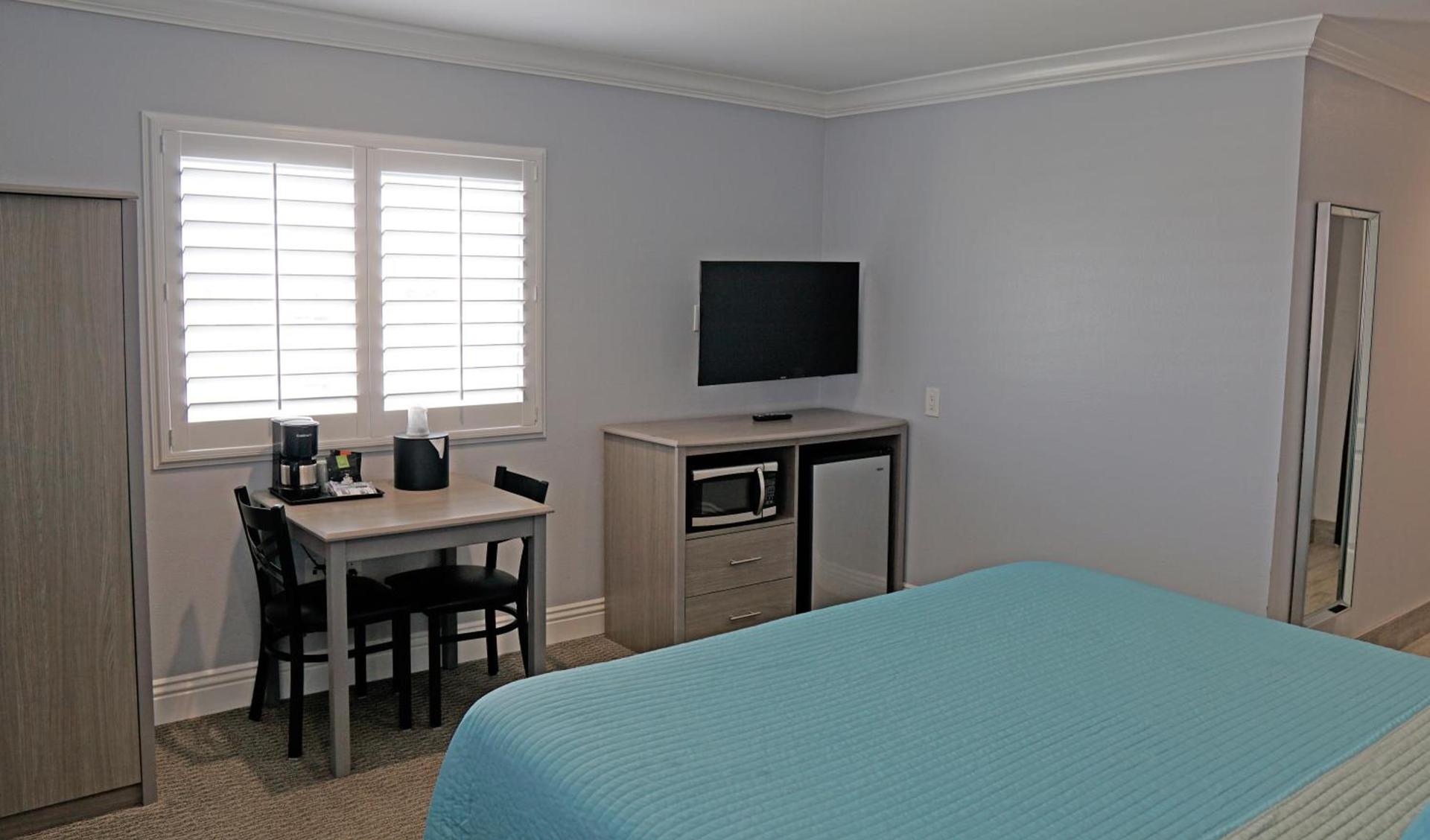 Surf City Inn photo 15