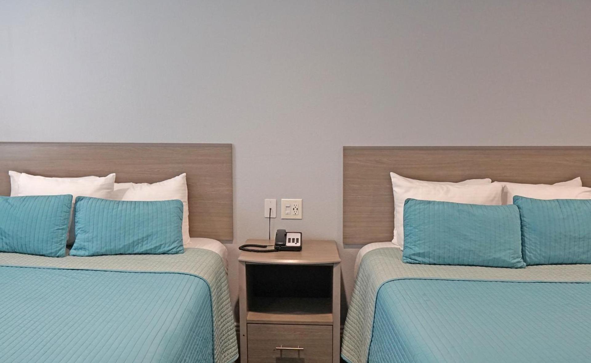 Surf City Inn photo 18