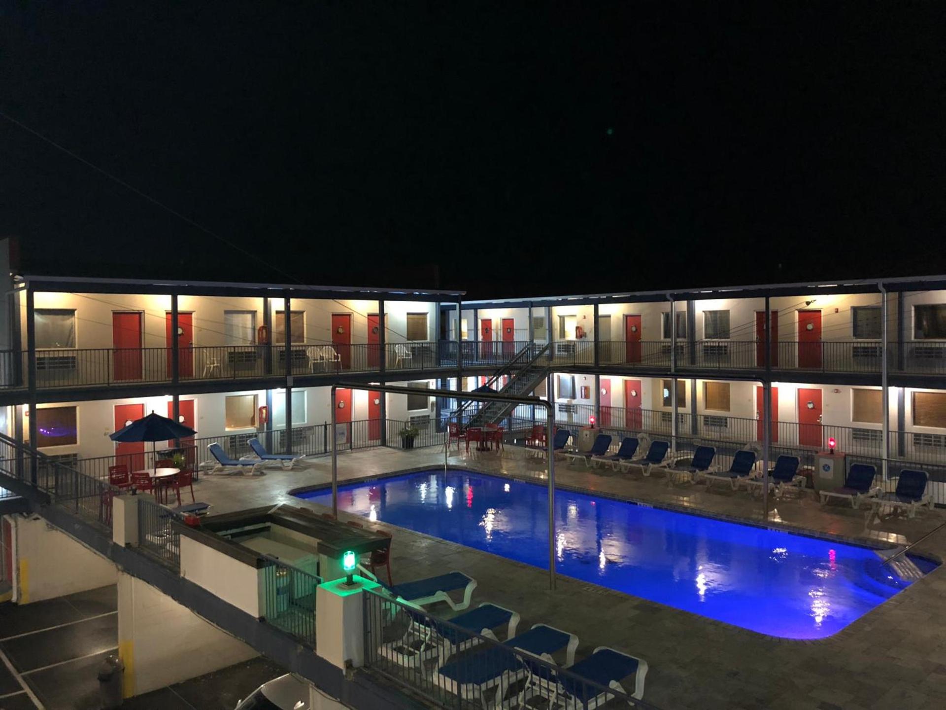 Sea and Breeze Hotel and Condo photo 23