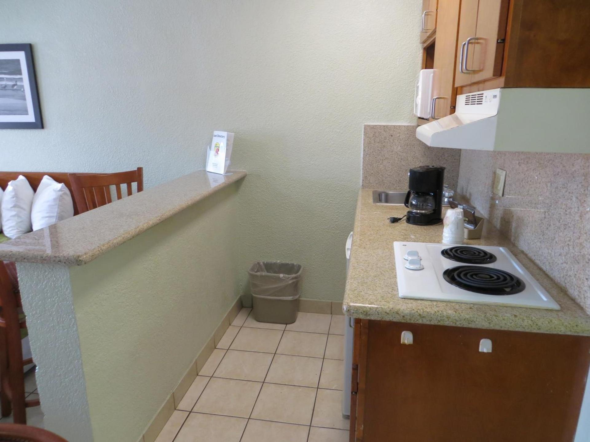 Super 8 by Wyndham South Padre Island photo 33