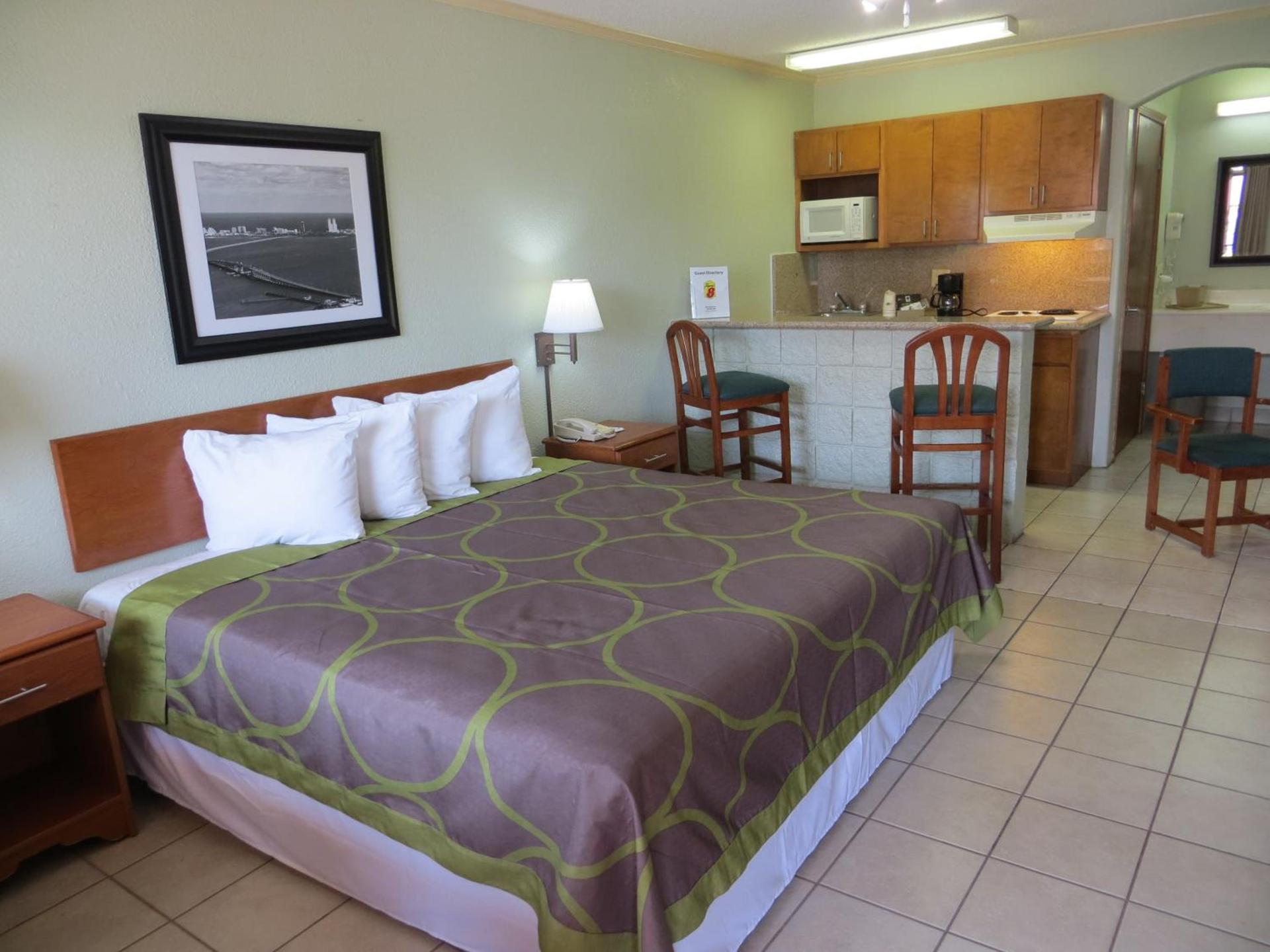 Super 8 by Wyndham South Padre Island photo 15