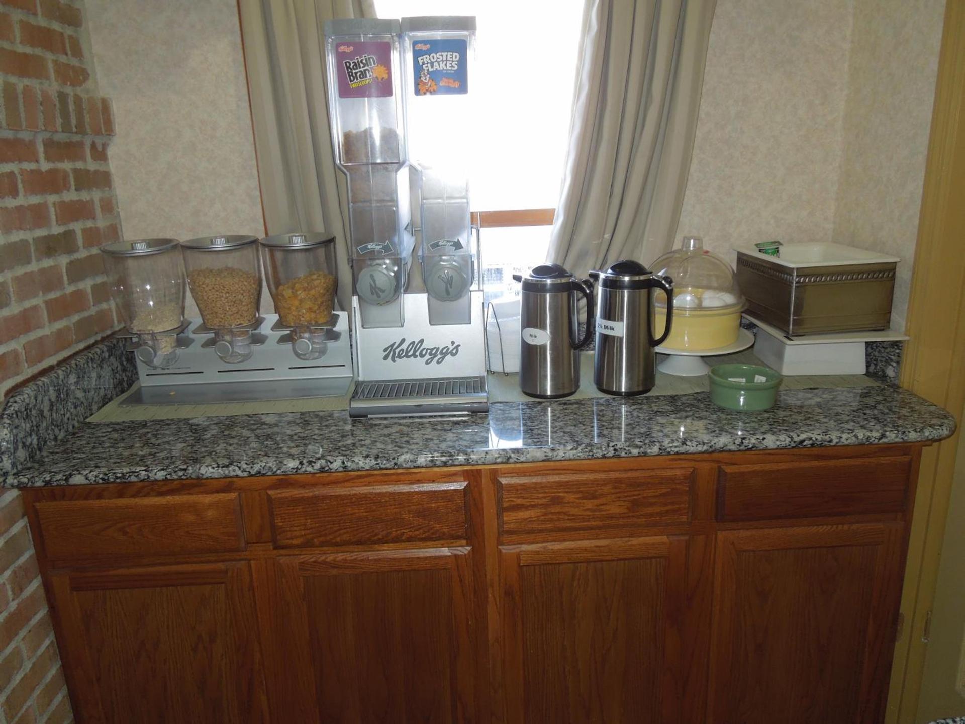 Quality Inn & Suites Dublin photo 39