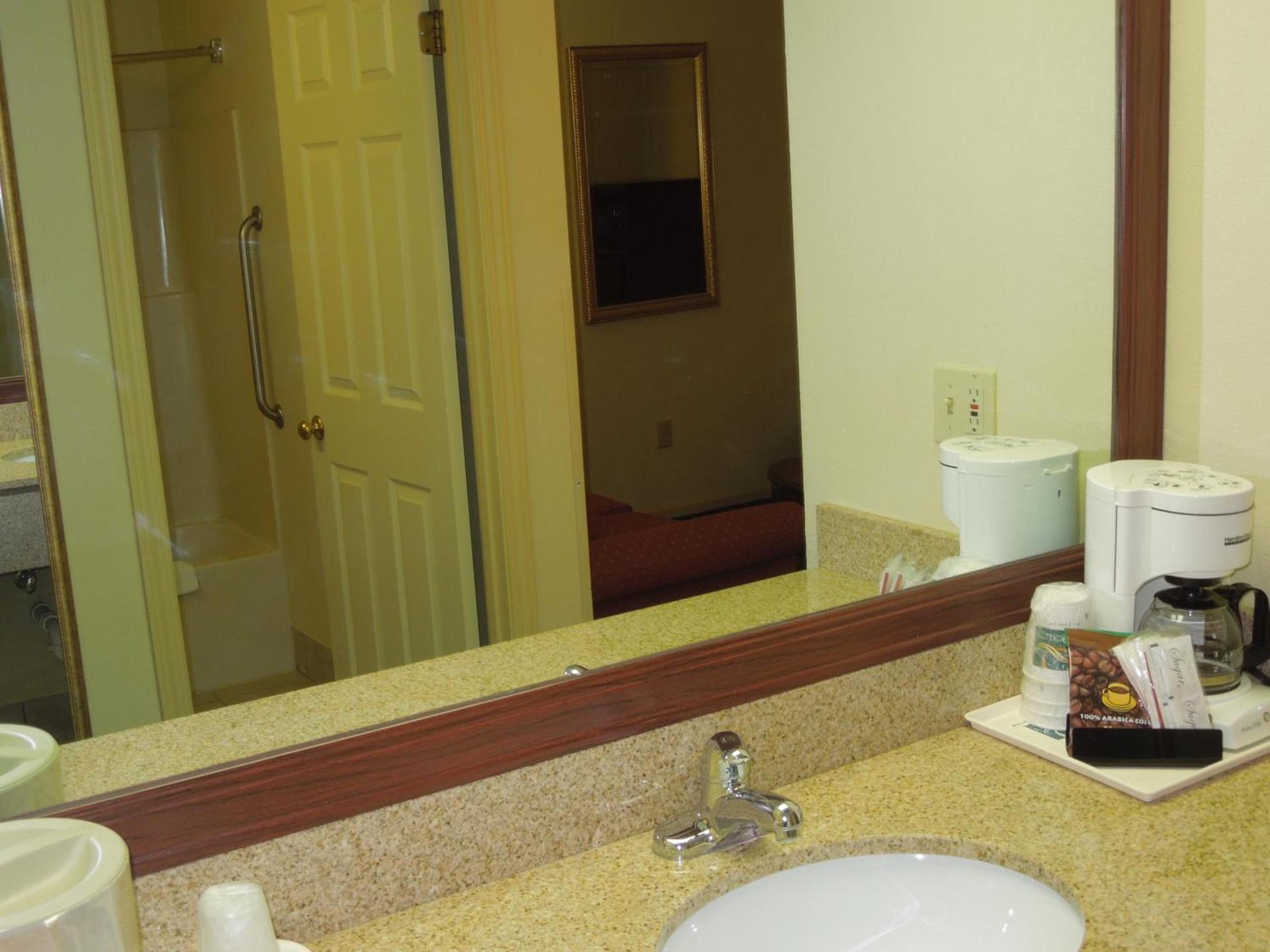 Quality Inn & Suites Dublin photo 36
