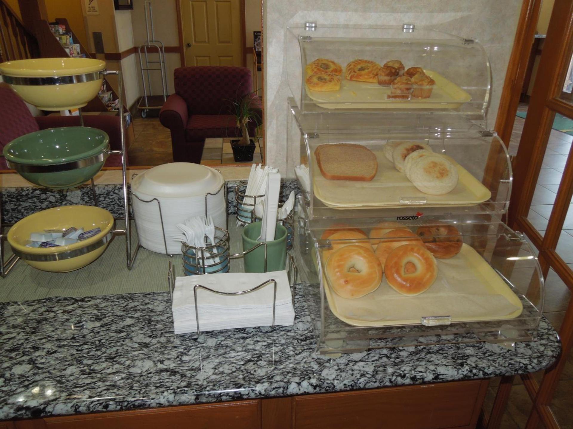 Quality Inn & Suites Dublin photo 33