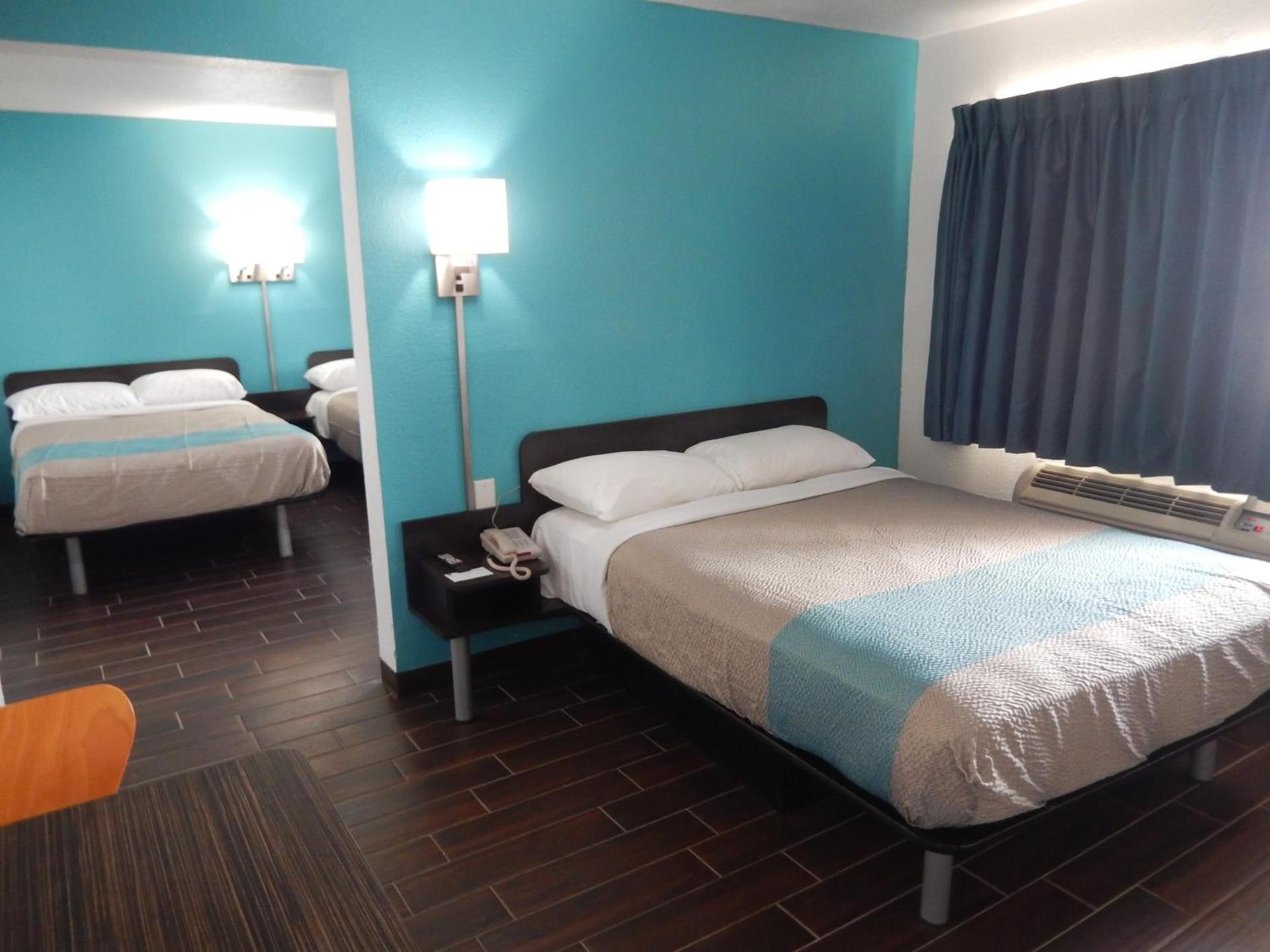 Motel 6-Portland, TX photo 27