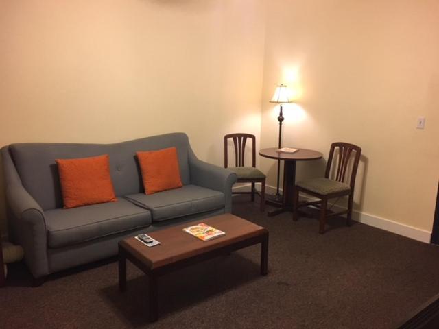 Washington Plaza - Portland photo 1