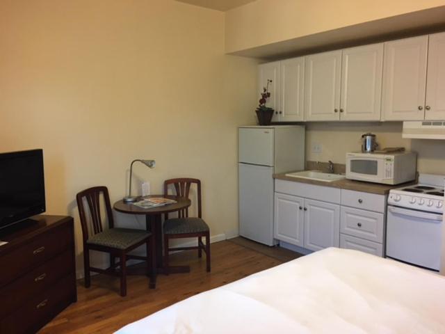 Washington Plaza - Portland photo 3