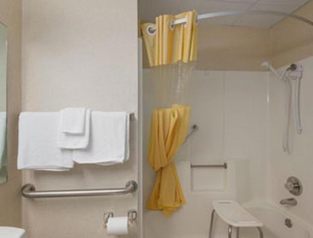 Days Inn by Wyndham Madisonville photo 7