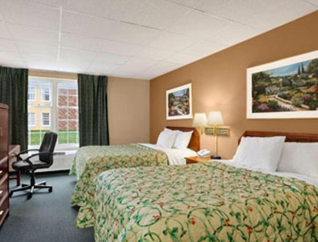 Days Inn by Wyndham Madisonville photo 8