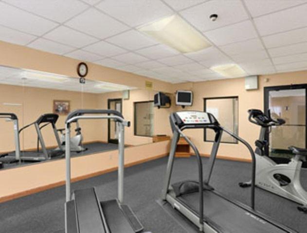 Days Inn by Wyndham Madisonville photo 9