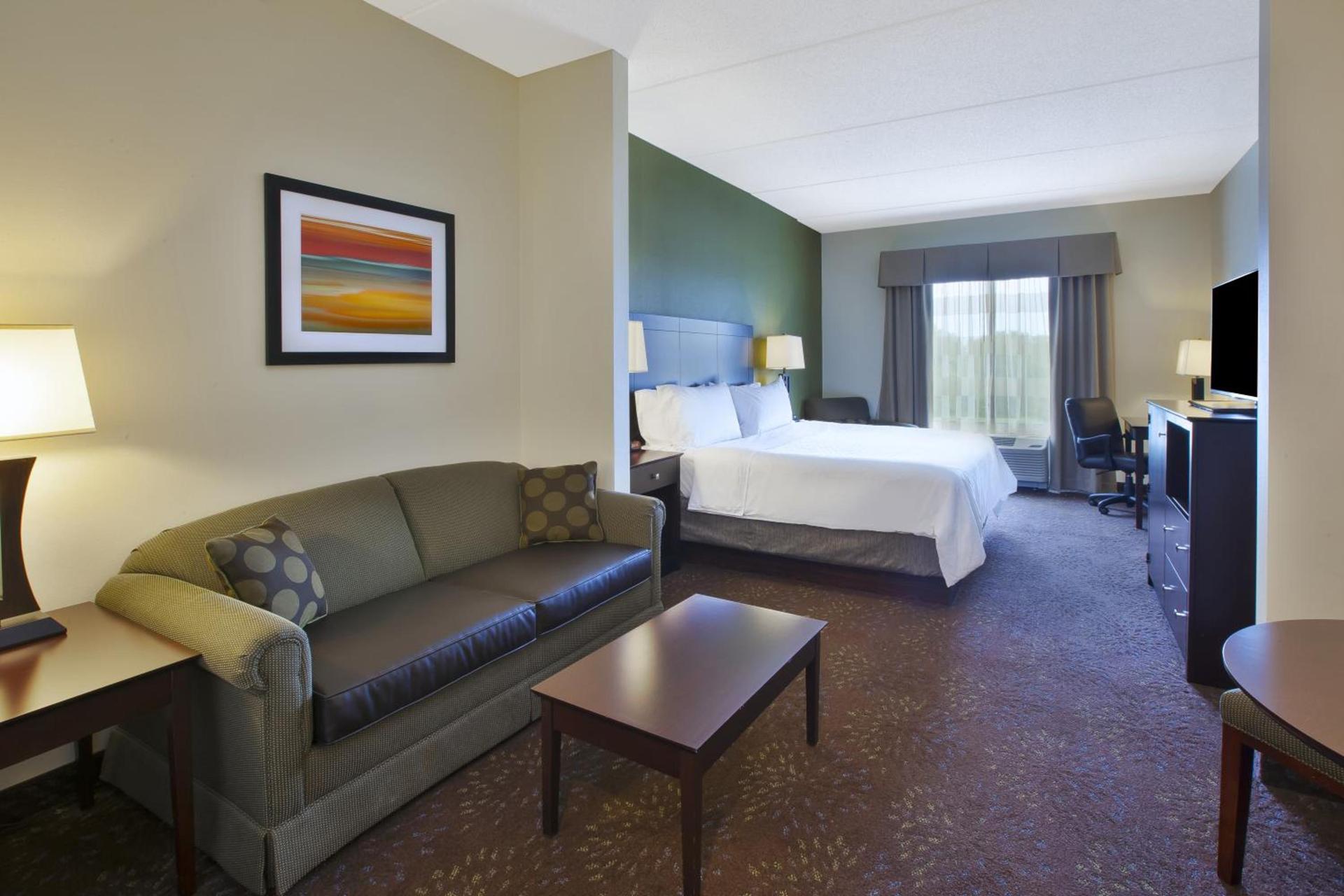 Holiday Inn Express & Suites Geneva Finger Lakes by IHG photo 8