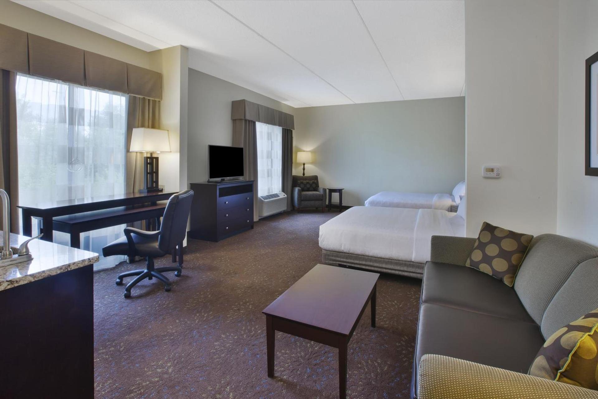 Holiday Inn Express & Suites Geneva Finger Lakes by IHG photo 7
