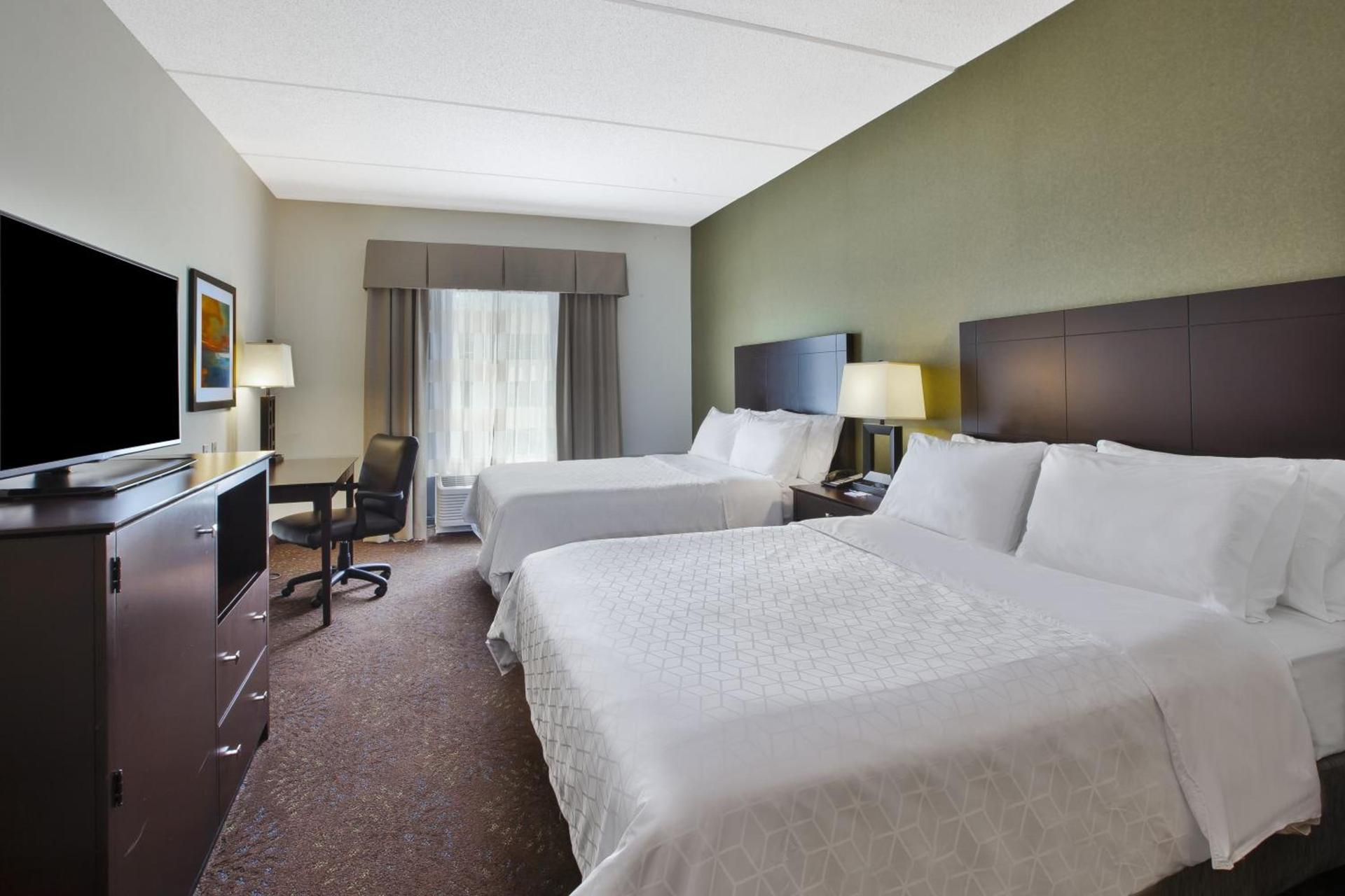 Holiday Inn Express & Suites Geneva Finger Lakes by IHG photo 5