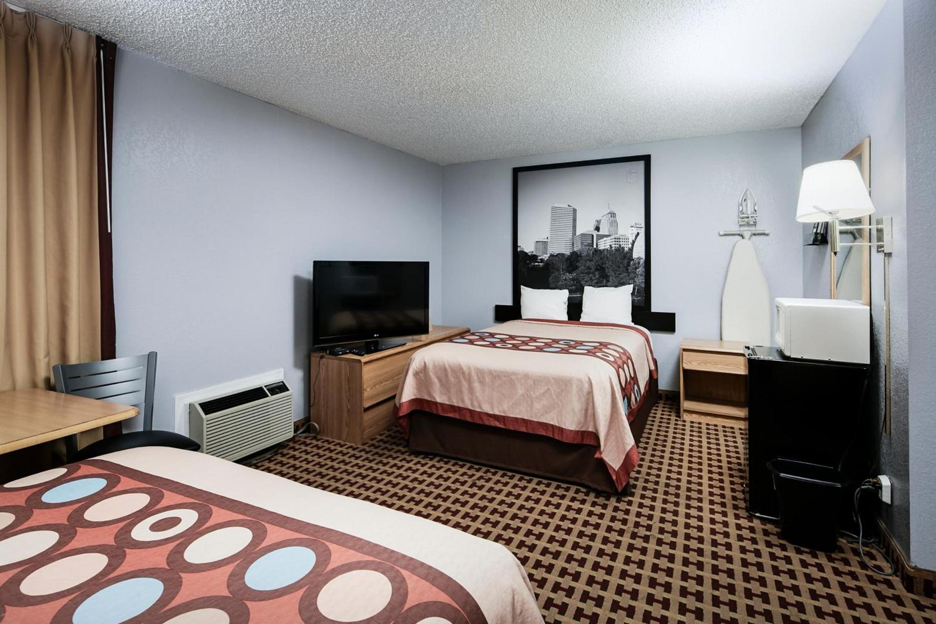 Super 8 by Wyndham Elk City photo 10