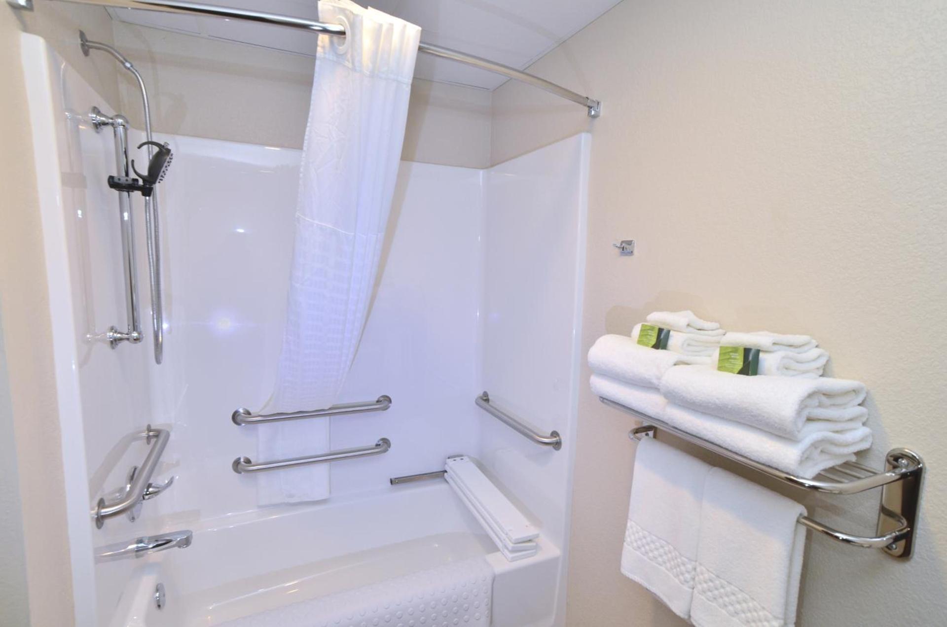 Cobblestone Inn & Suites - Manning photo 21