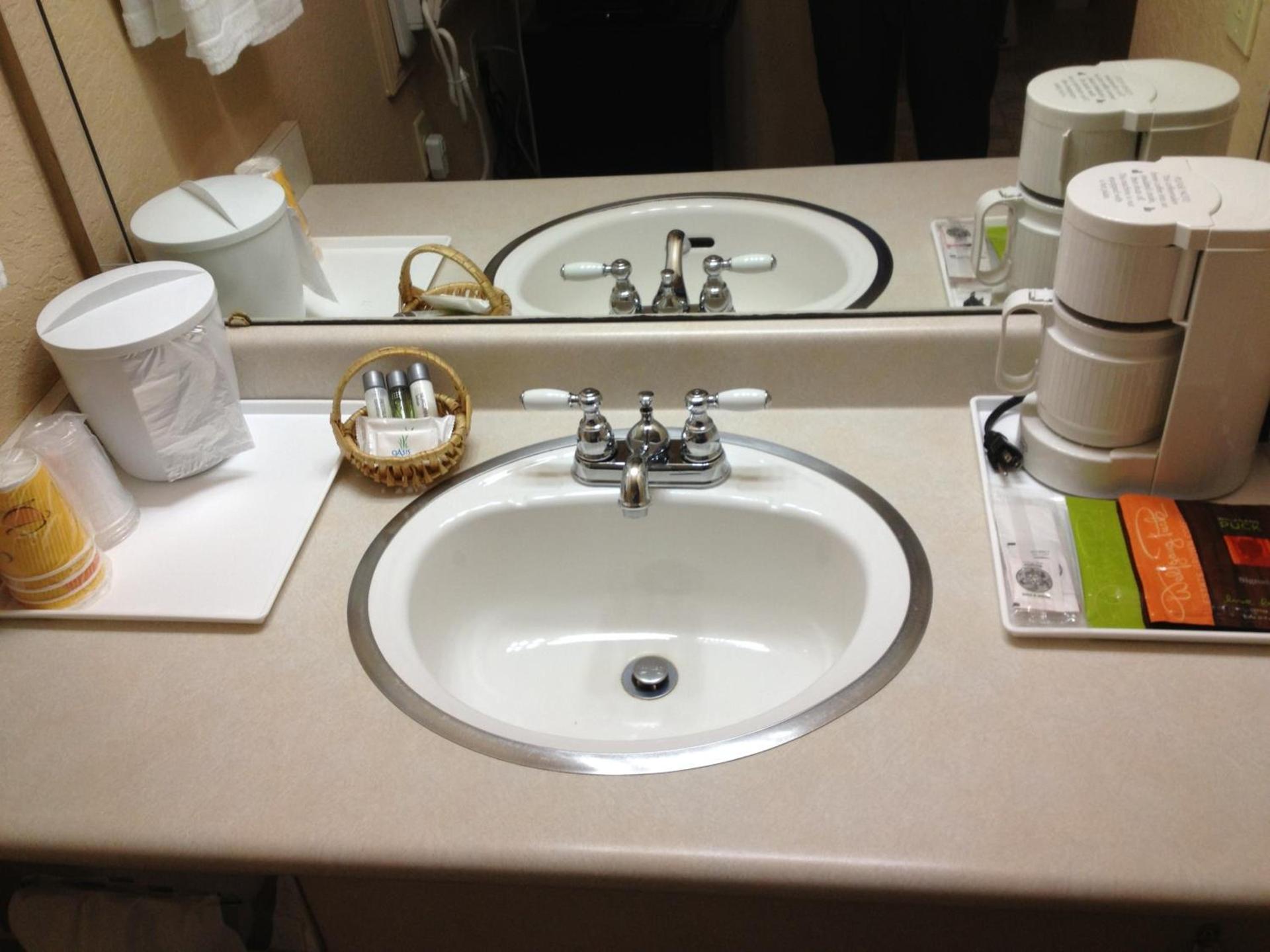 Wildwood Inn photo 20