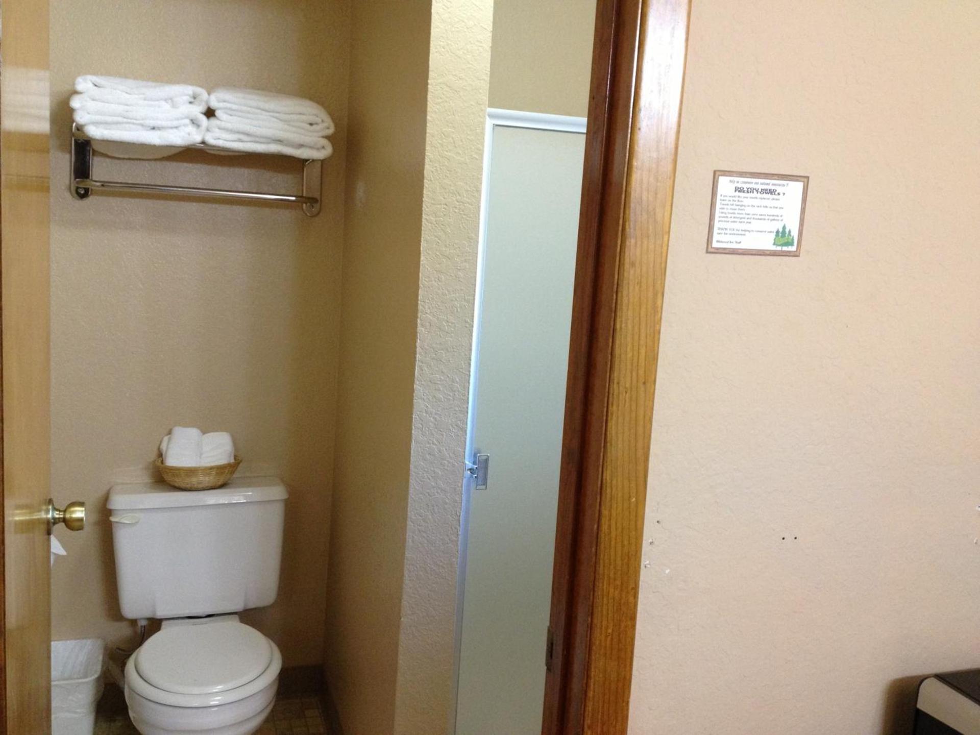 Wildwood Inn photo 19
