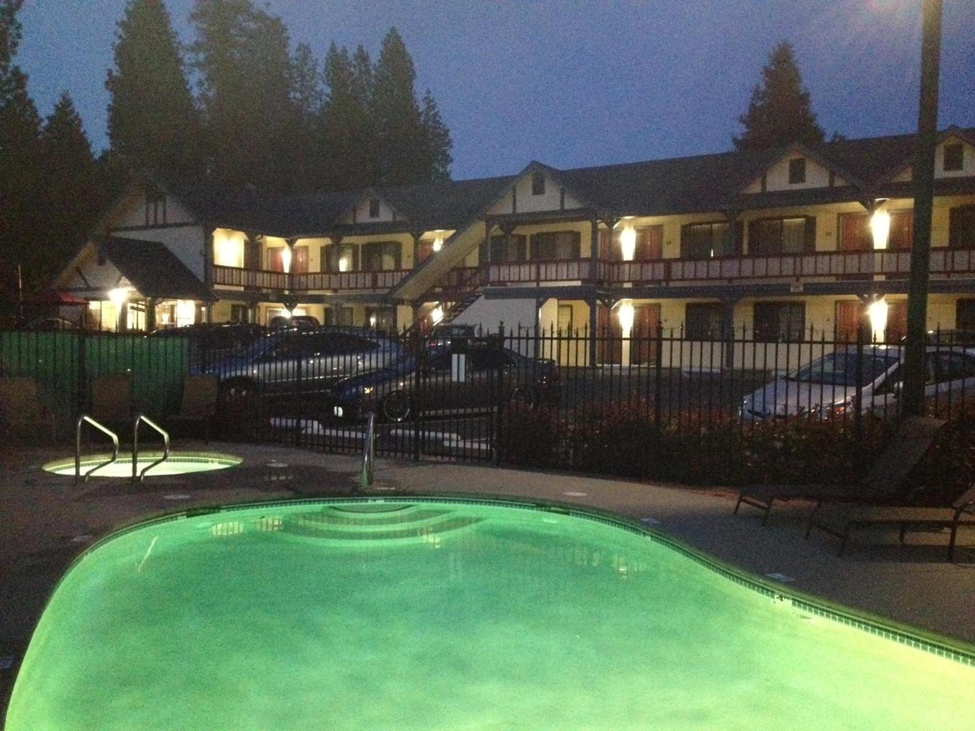 Wildwood Inn photo 10