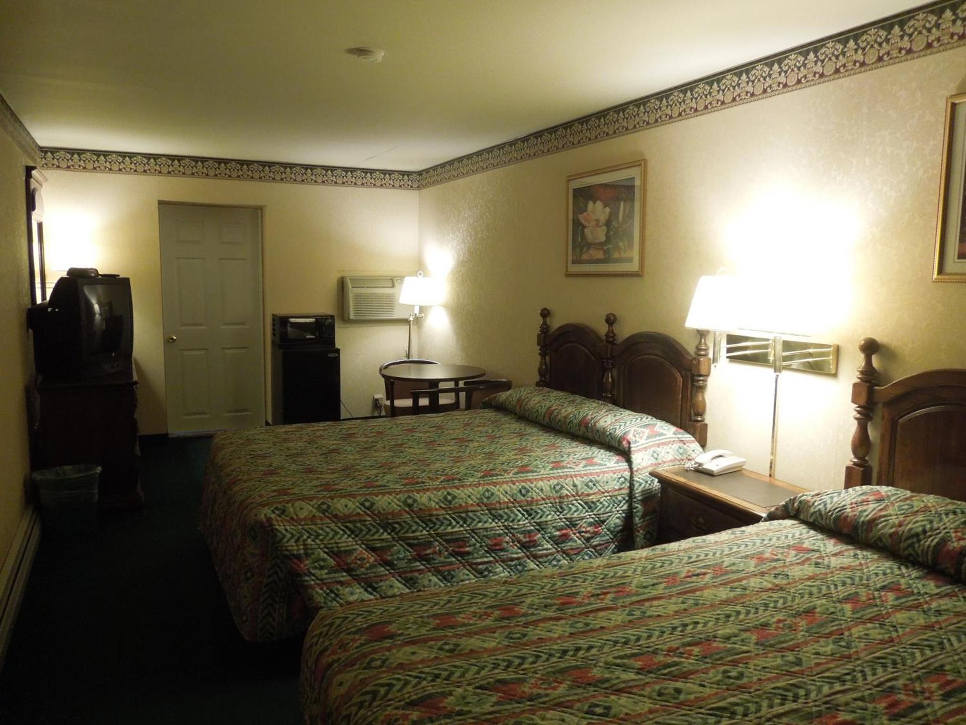 Value Inn East Stroudsburg photo 12