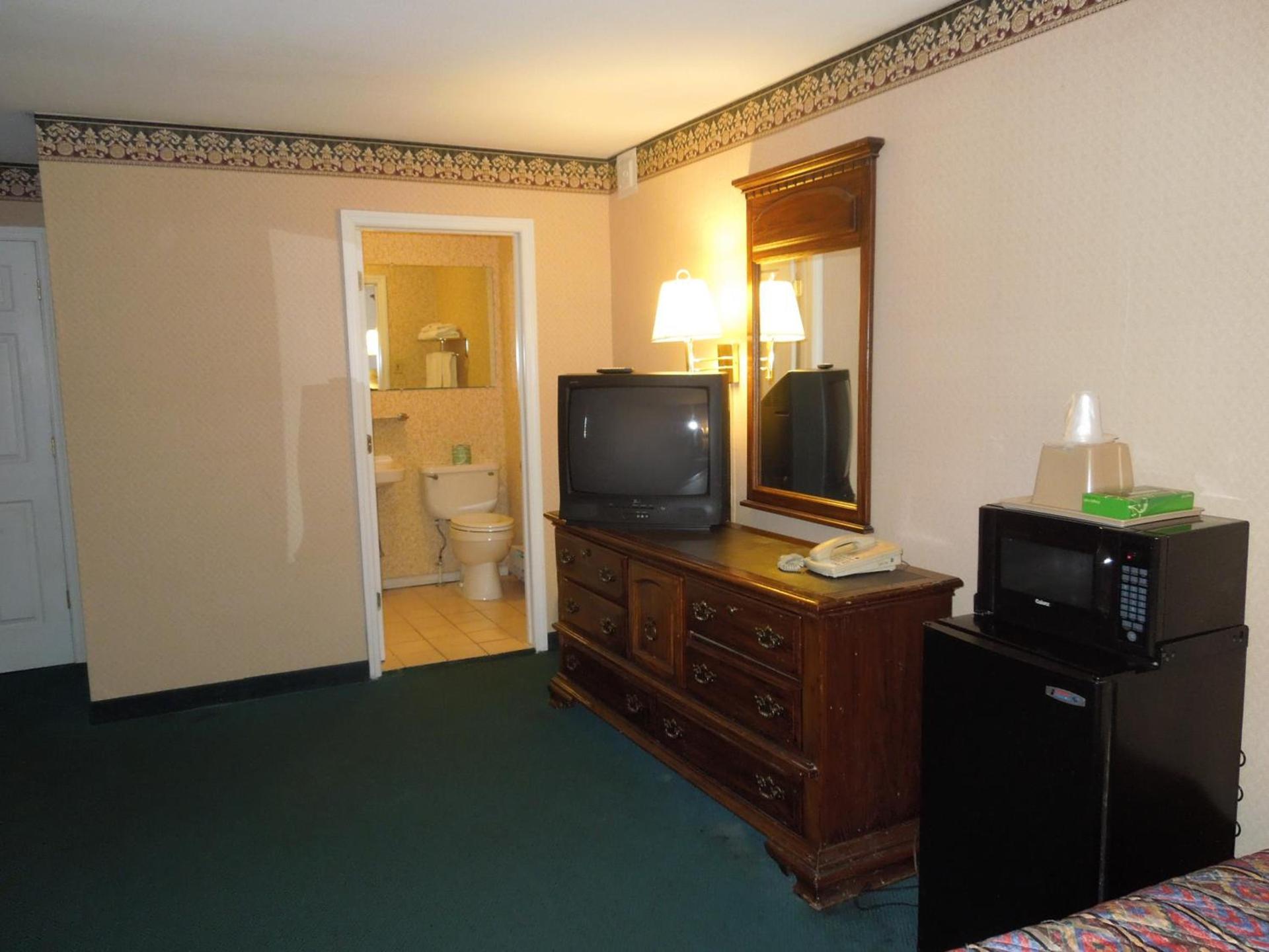 Value Inn East Stroudsburg photo 15
