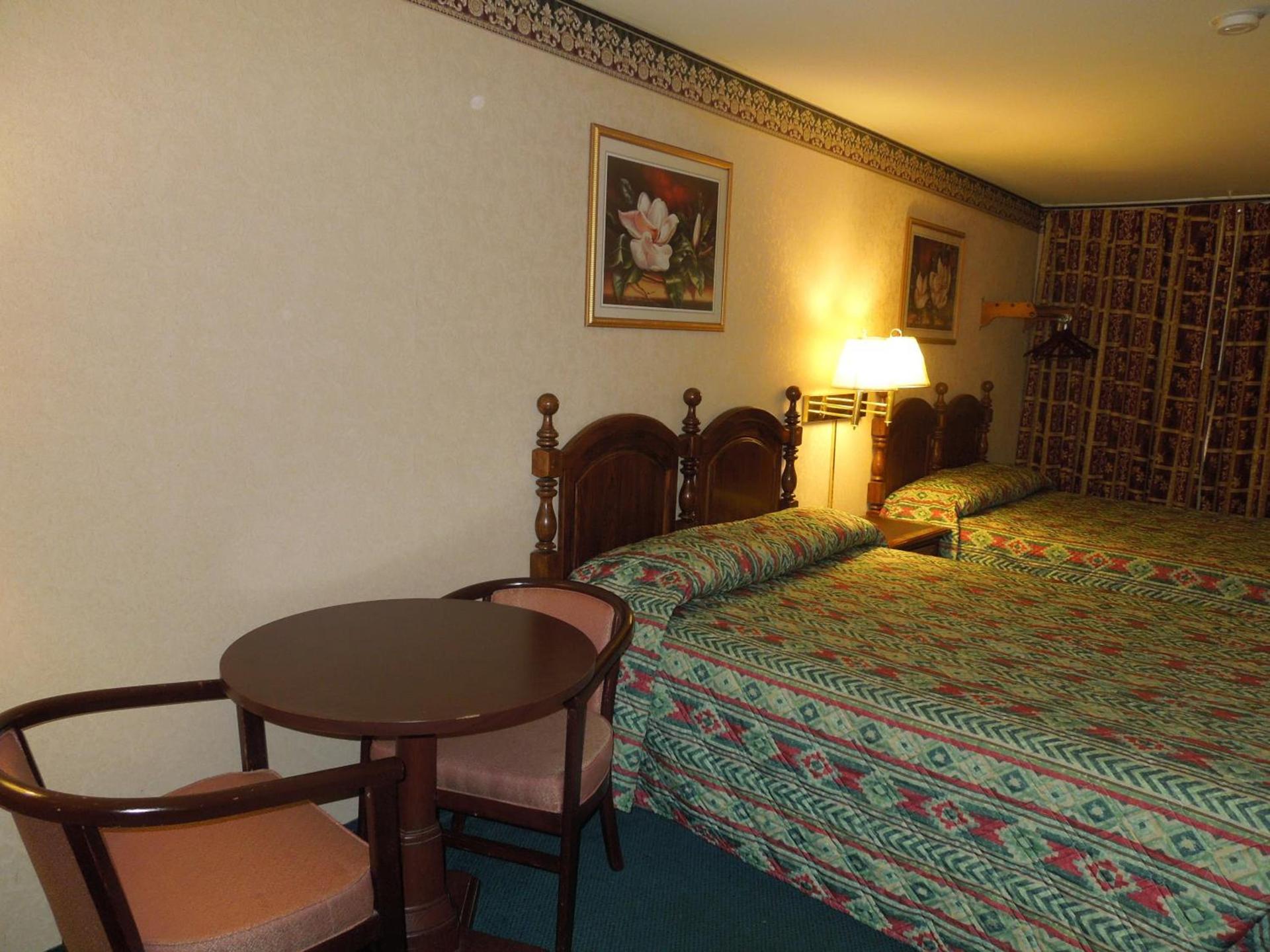Value Inn East Stroudsburg photo 18