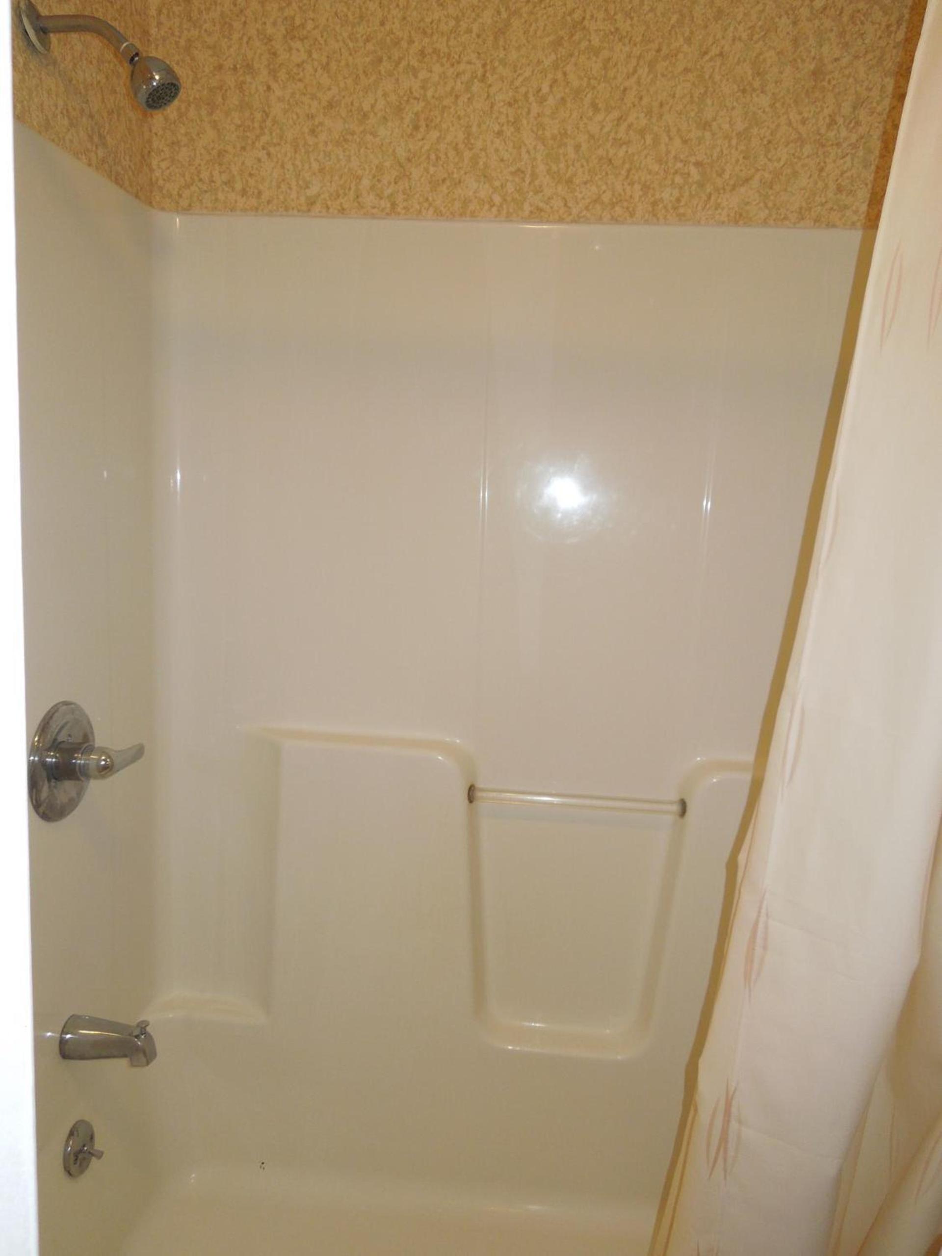 Value Inn East Stroudsburg photo 30